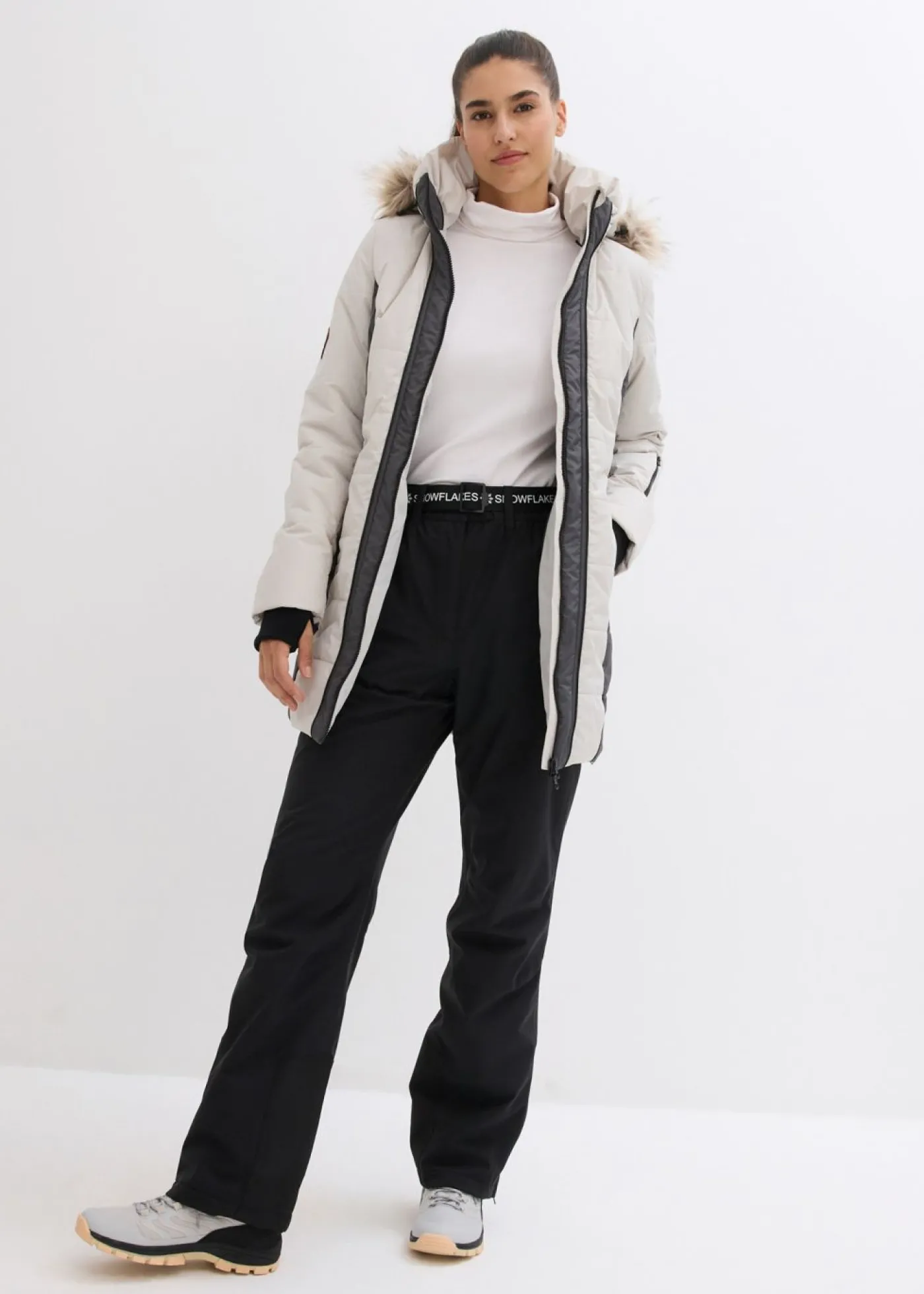 bonprix bonprix Abrigo corto para exteriores con pelo sintético y material impermeable Plata/pizarra Hot