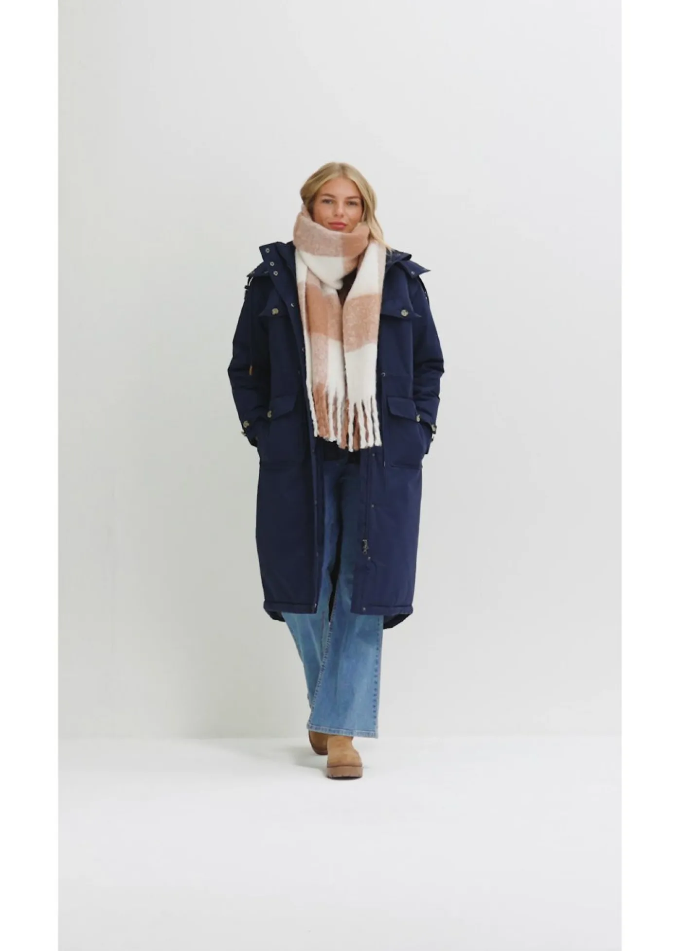 bonprix bonprix Abrigo de invierno, aspecto 2 en 1 Azul marino Sale