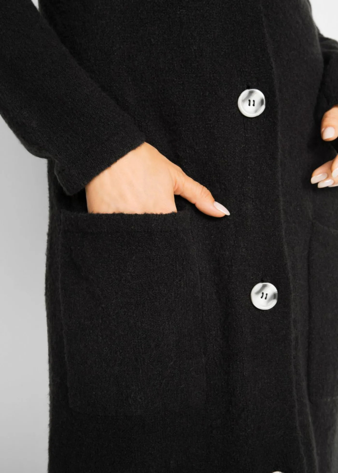 bonprix bonprix Abrigo de punto con bolsillos de parche Negro