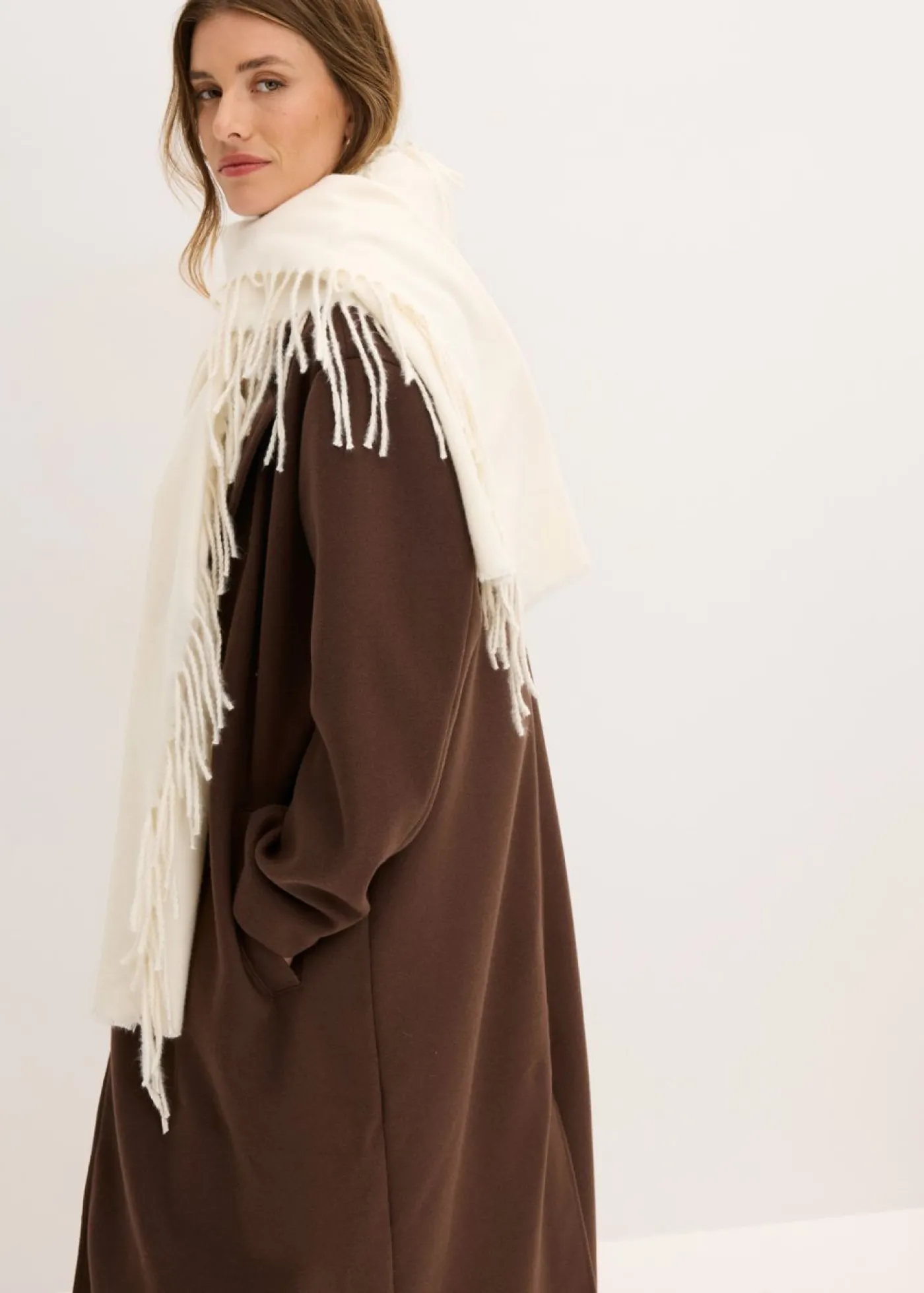 bonprix bonprix Abrigo holgado con aspecto de lana Marrón oscuro Sale