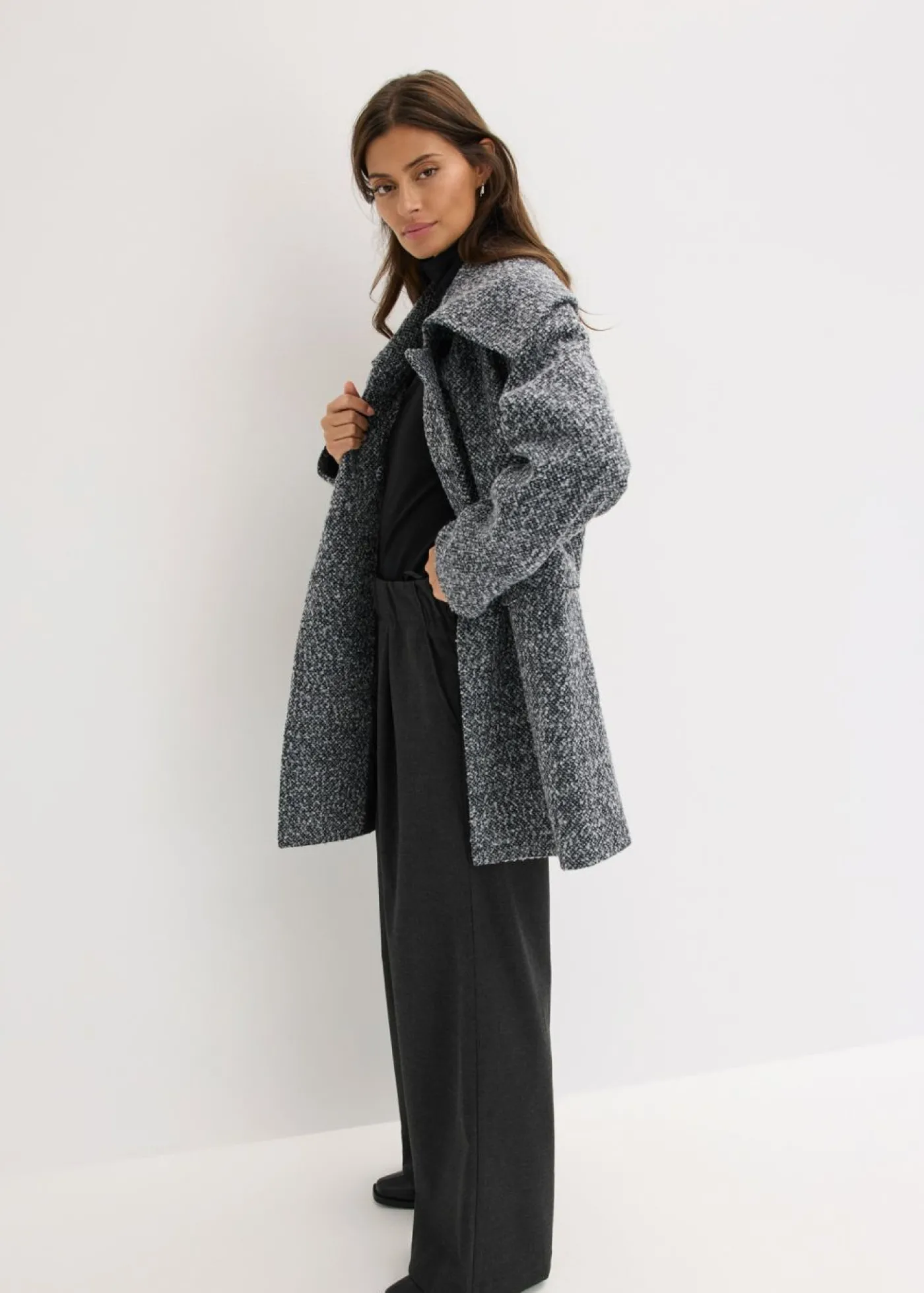 bonprix bonprix Abrigo holgado corto con aspecto de lana jaspeada antracita oscuro moteado Outlet