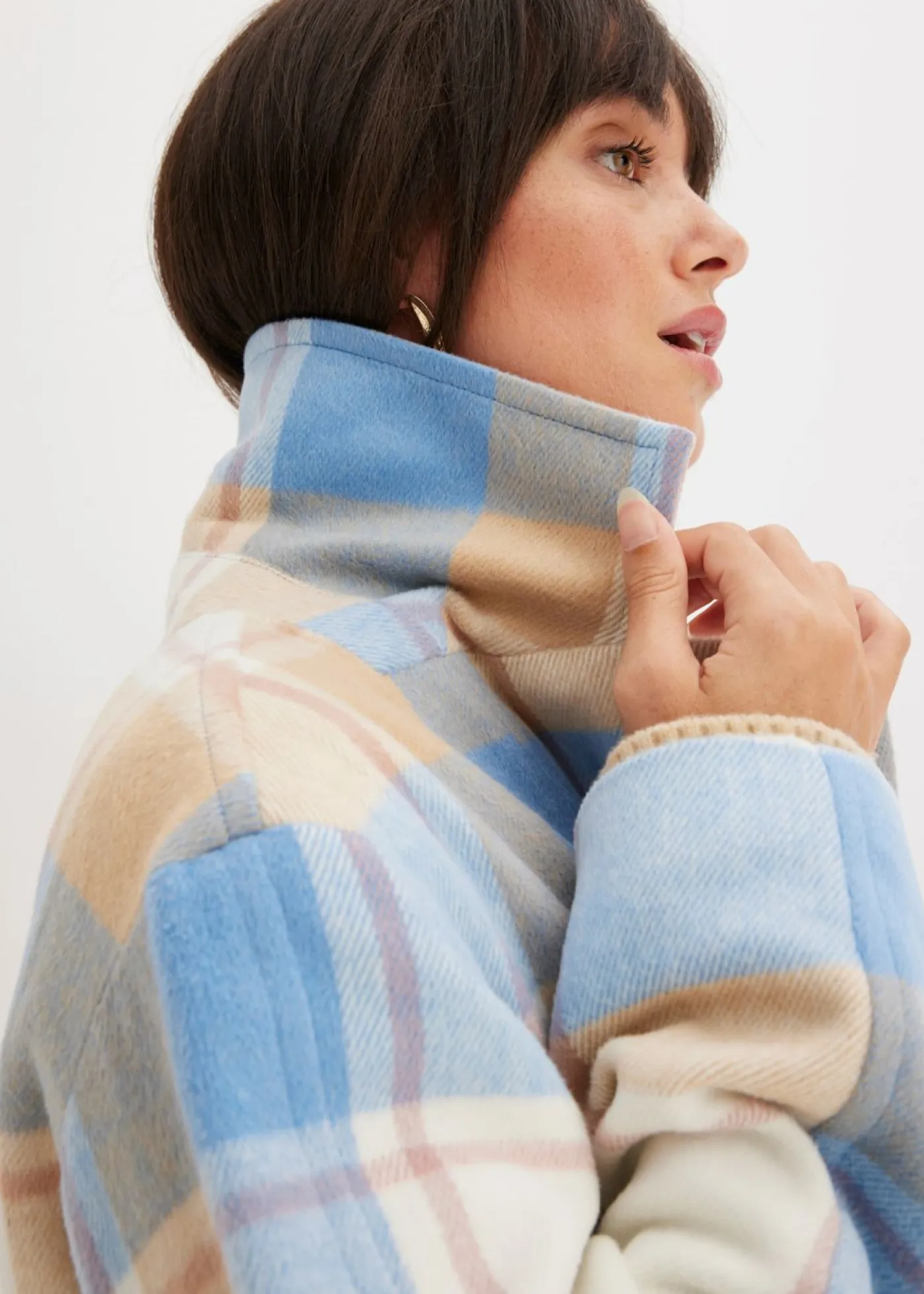 bonprix bonprix Abrigo oversize con look de lana azul brillante-blanco lana-café con leche-rosa palo a cuadros Sale