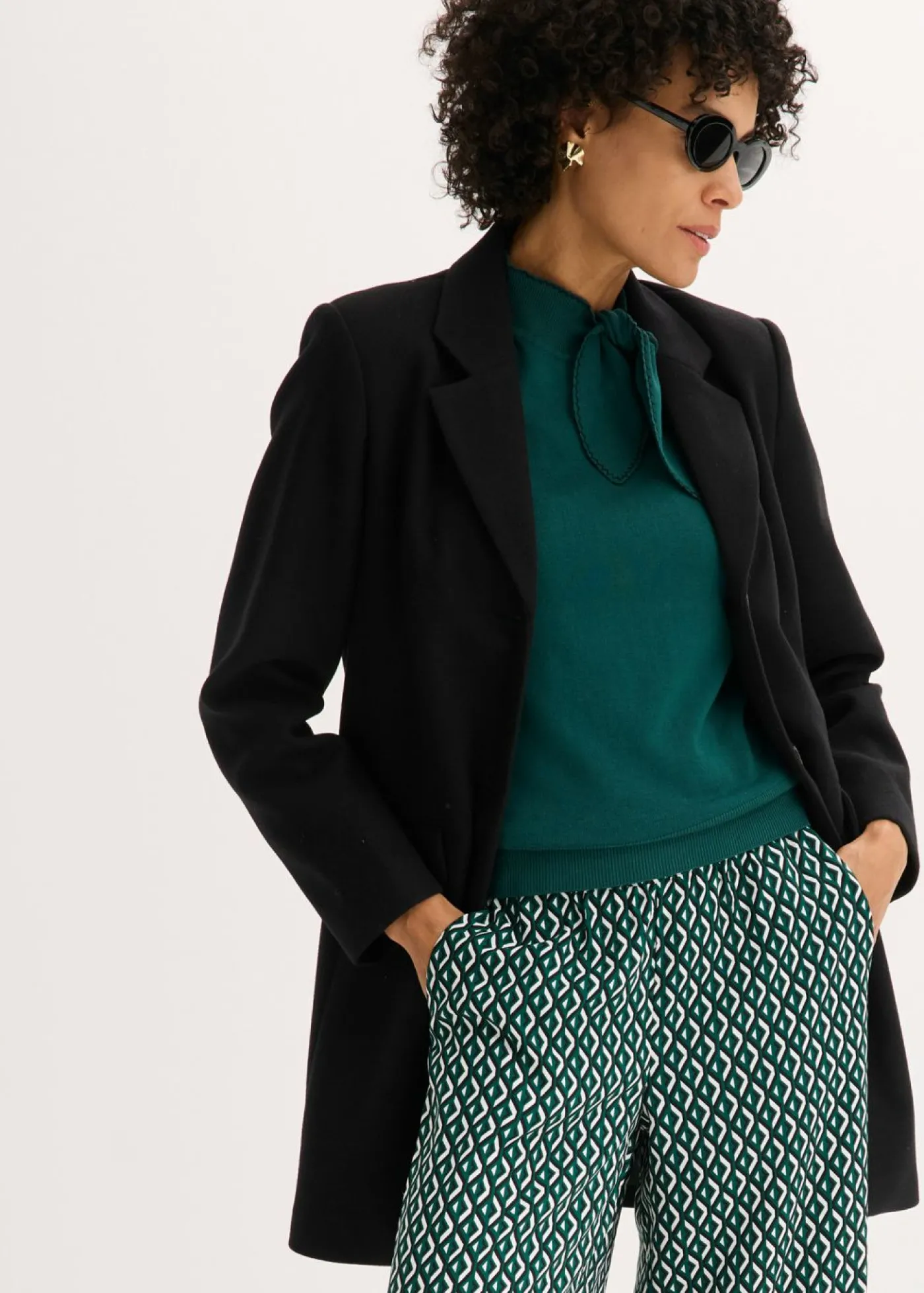 bonprix bonprix Abrigo tipo americana Negro Online