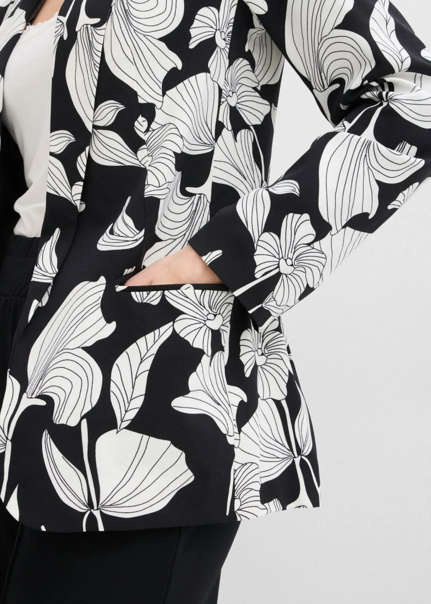bonprix bonprix Americana Negro de flores Hot