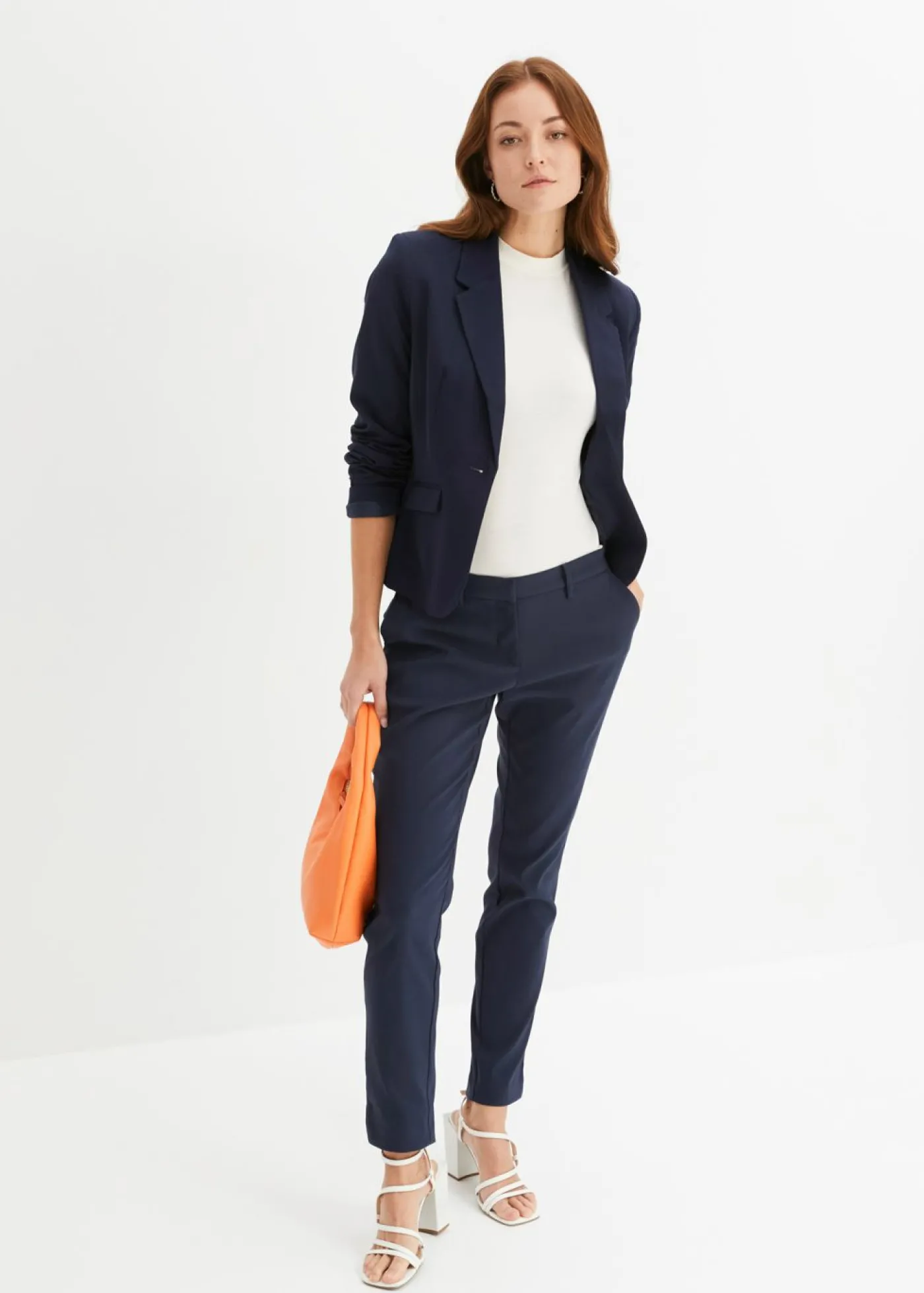bonprix bonprix Americana corta con bolsillos Azul marino Online