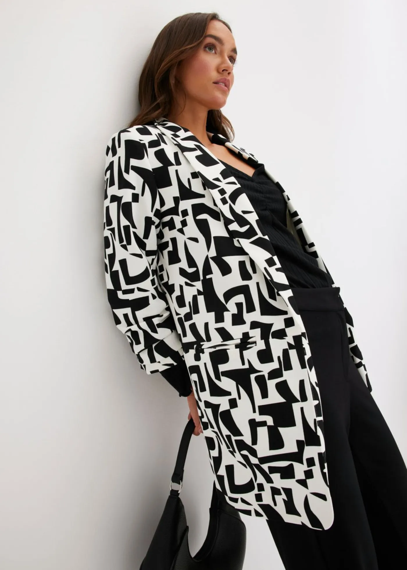 bonprix bonprix Americana larga estampada Blanco-negro con estampado gráfico Best