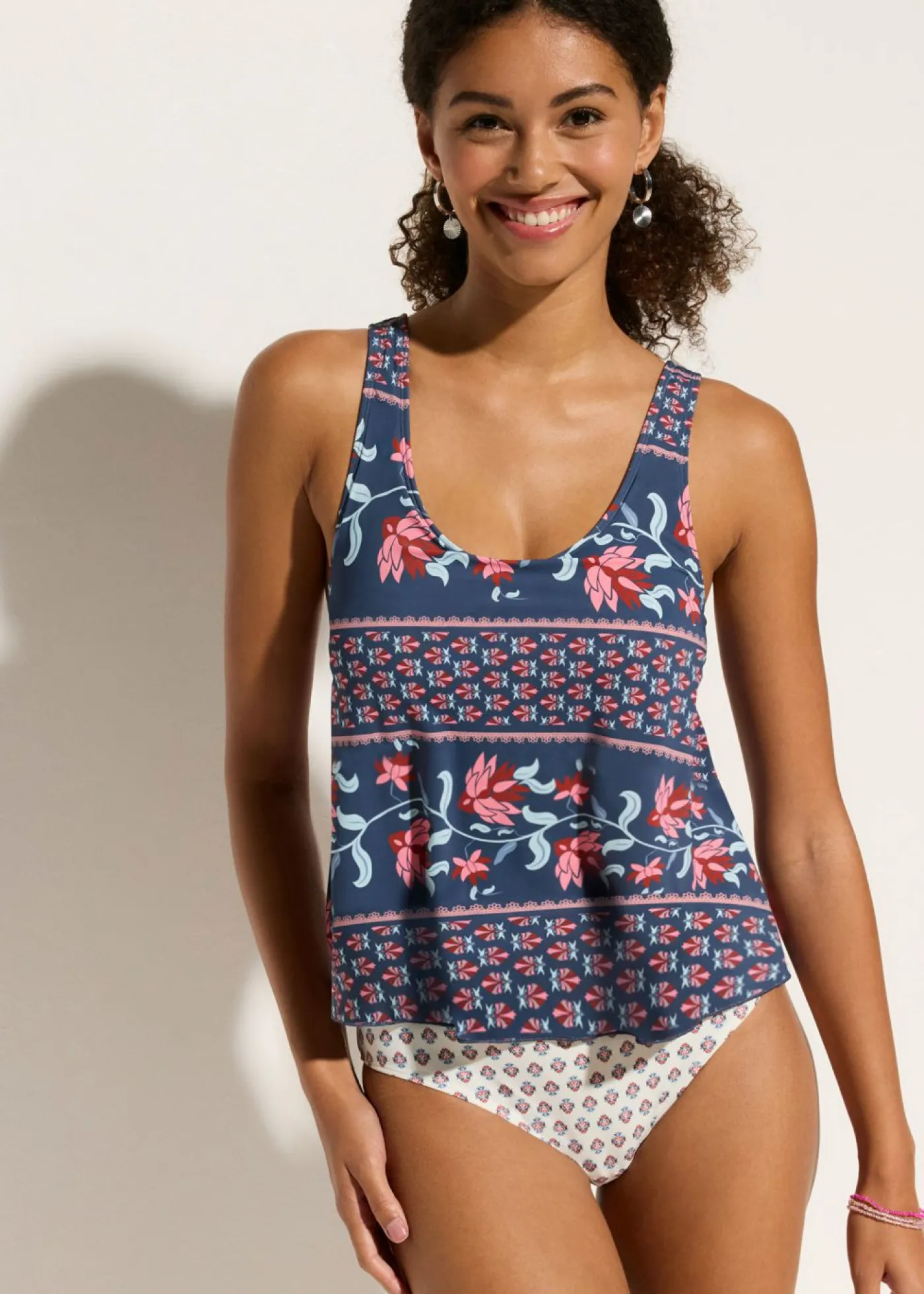 bonprix bonprix Bañador con aspecto de tankini azul-rosa pálido Sale