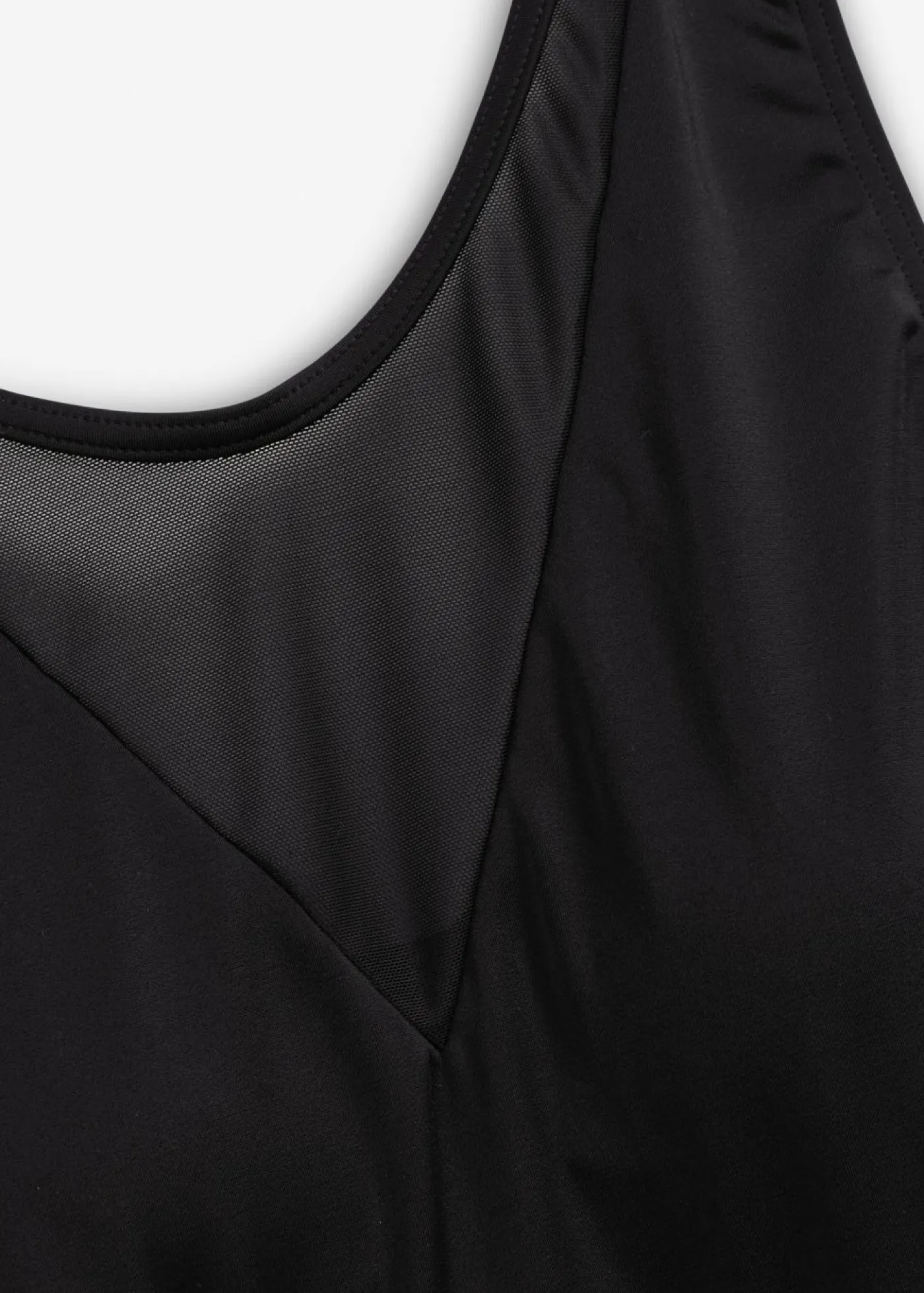 bonprix bonprix Bañador con ligero efecto moldeador y mala Negro Online