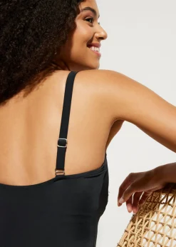 bonprix bonprix Bañador moldeador con efecto reductor intermedio Negro Online