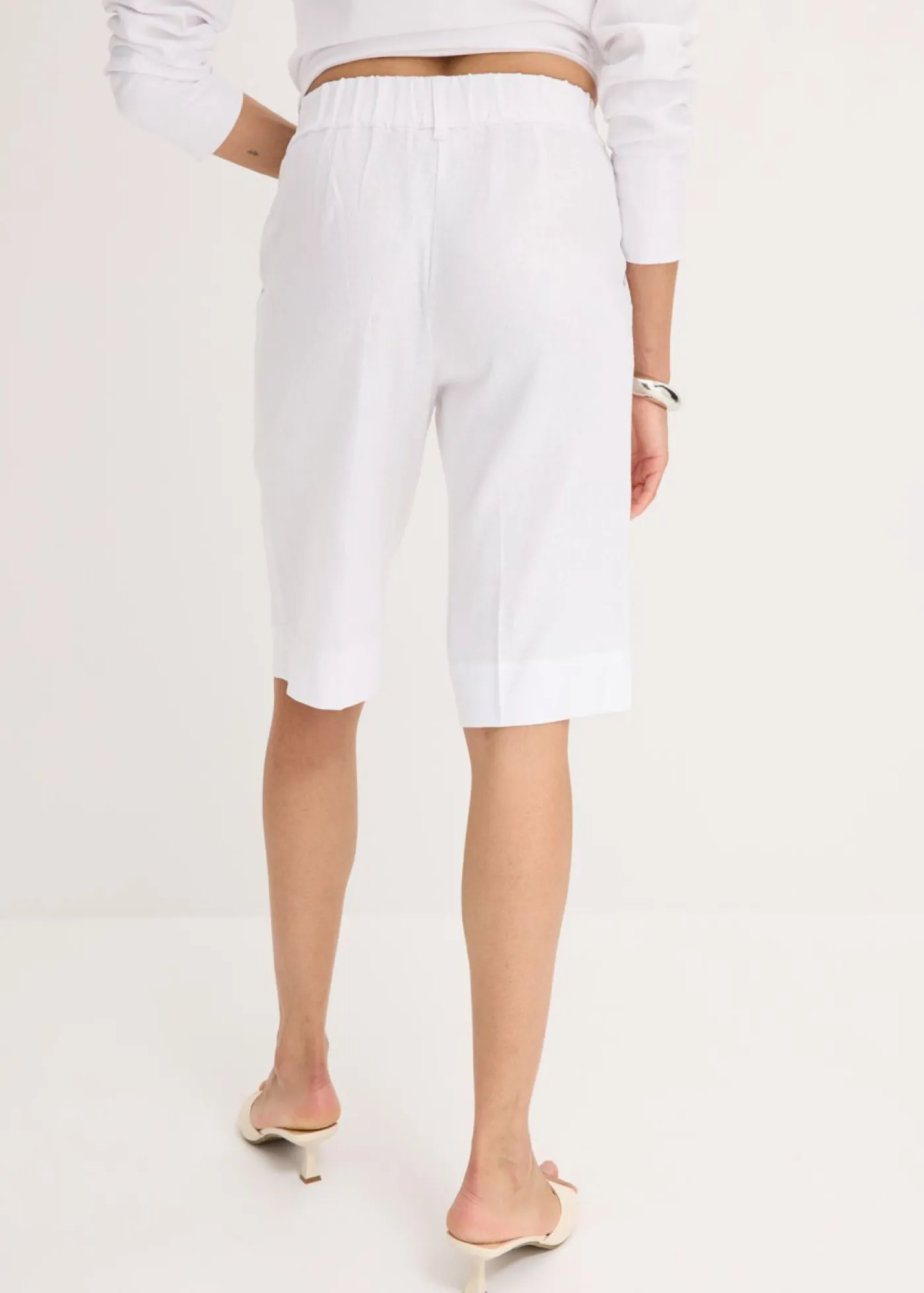 bonprix bonprix Bermudas anchas de mezcla de lino vaporoso Blanco Best