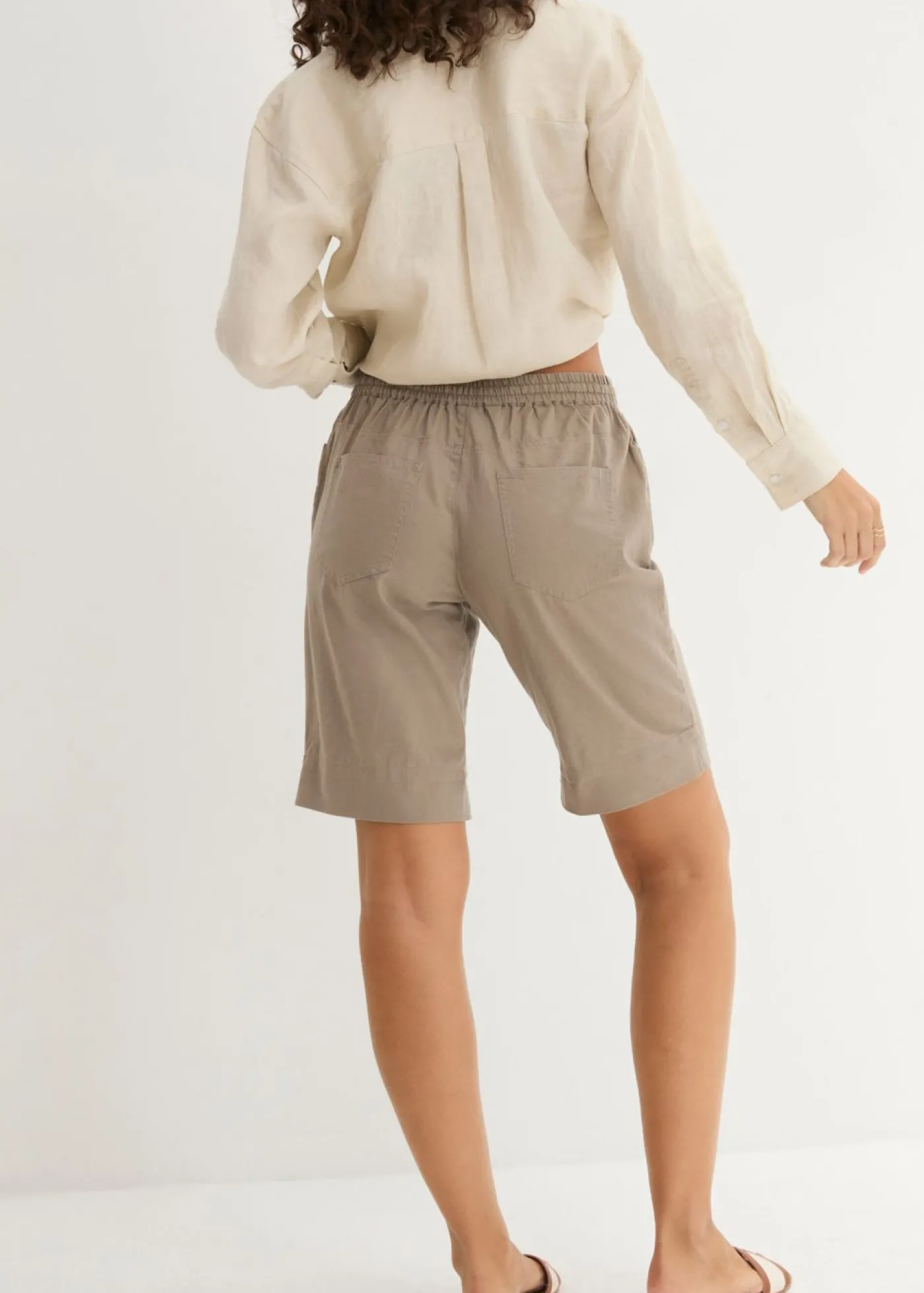 bonprix bonprix Bermudas con lino Marrón grisáceo Best