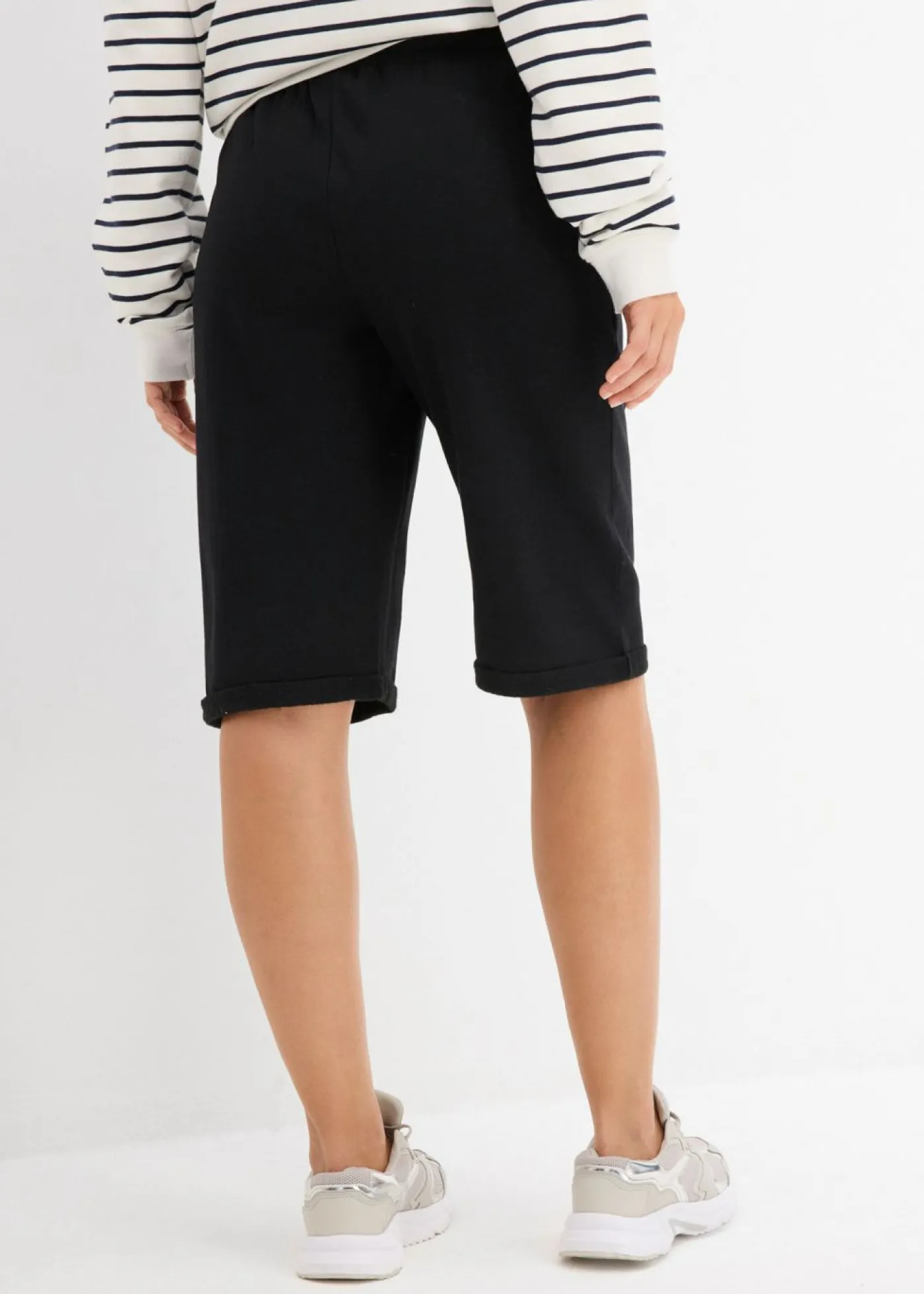 bonprix bonprix Bermudas de chándal con dobladillo Negro