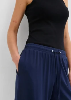 bonprix bonprix Bermudas de punto de viscosa fluida Azul marino Outlet