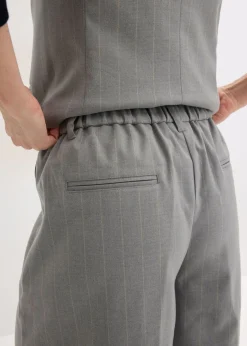 bonprix bonprix Bermudas de raya diplomática con pinzas gris-beige con rayas Clearance
