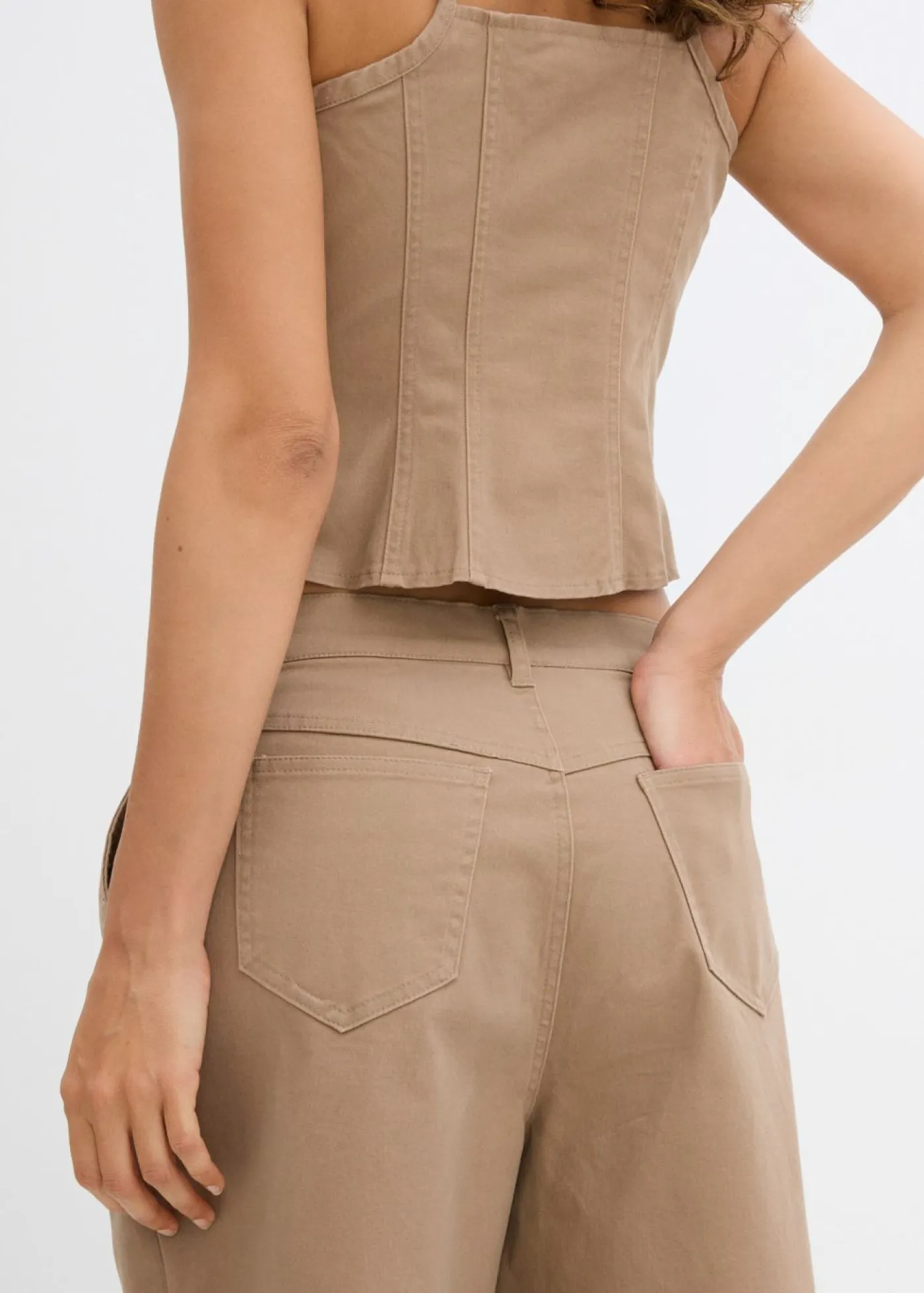 bonprix bonprix Bermudas largas de mezcla de algodón elástico arcilla Online