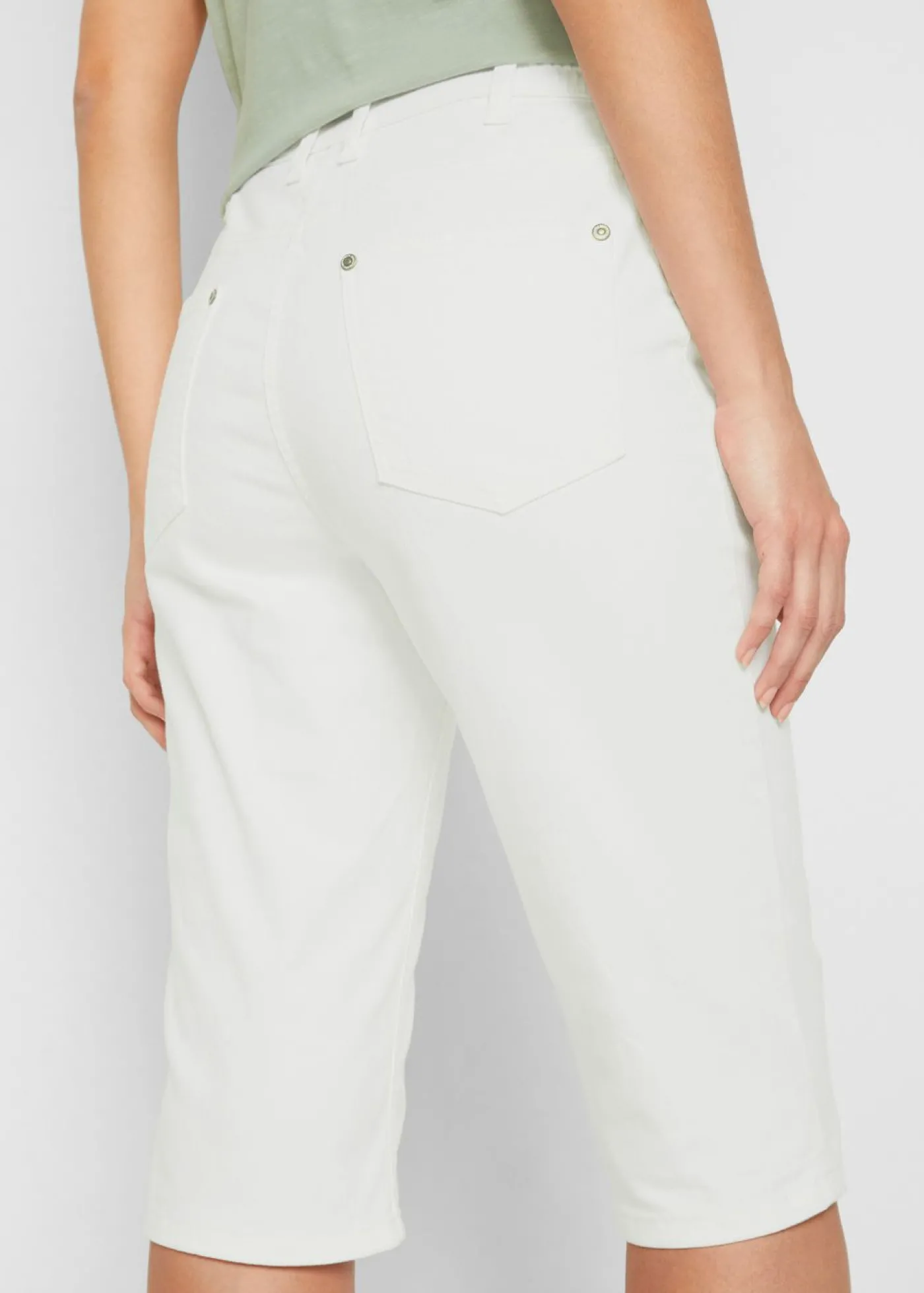 bonprix bonprix Bermudas vaqueras, elásticas, con bajo enrollado Blanco Online