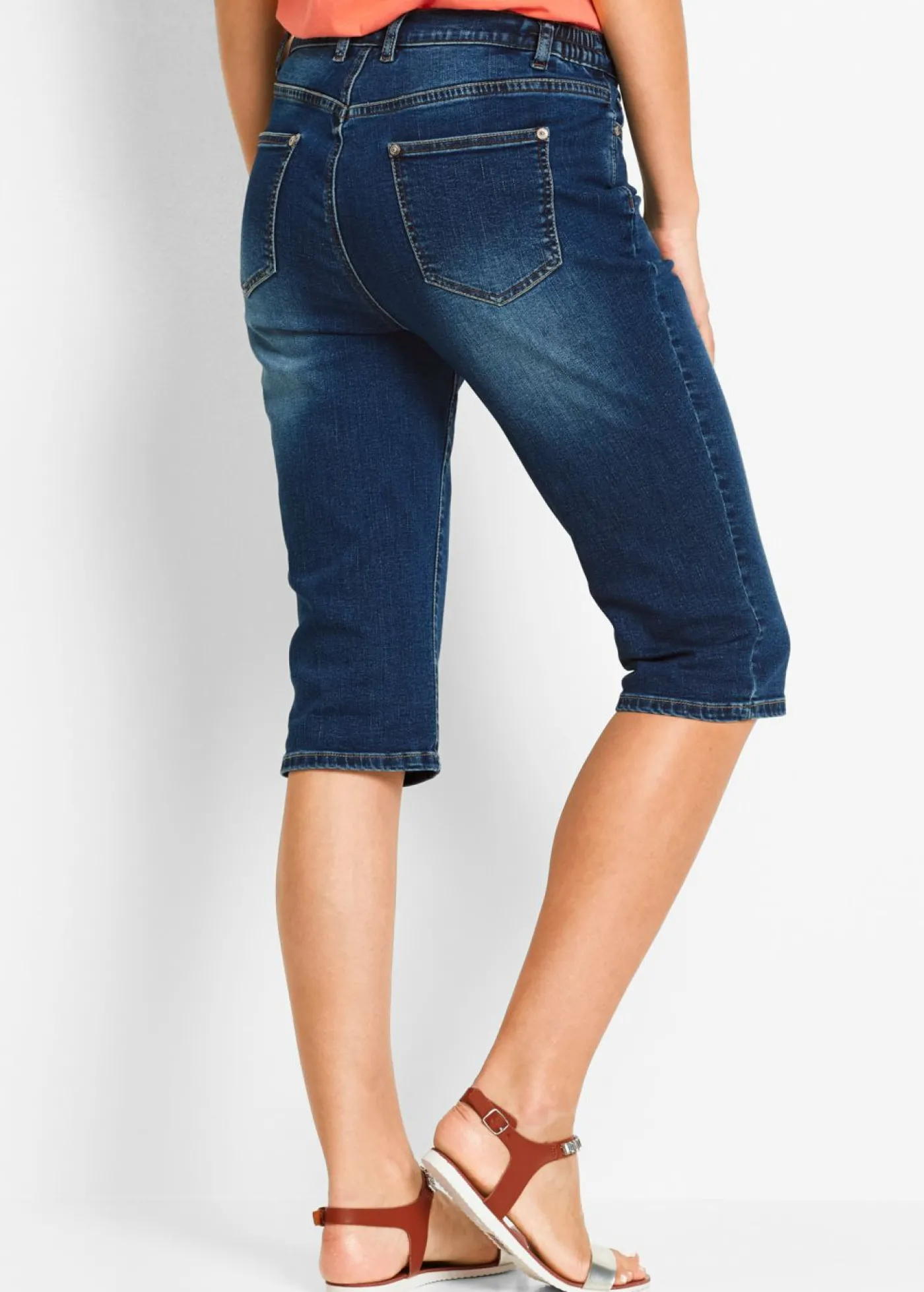 bonprix bonprix Bermudas vaqueras, mid waist, con cintura cómoda denim intenso Clearance
