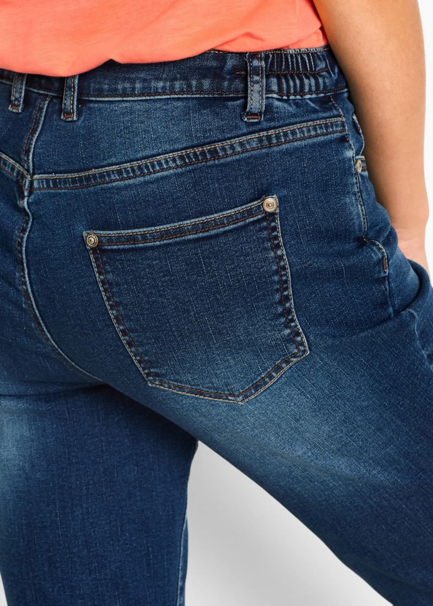 bonprix bonprix Bermudas vaqueras, mid waist, con cintura cómoda denim intenso Clearance