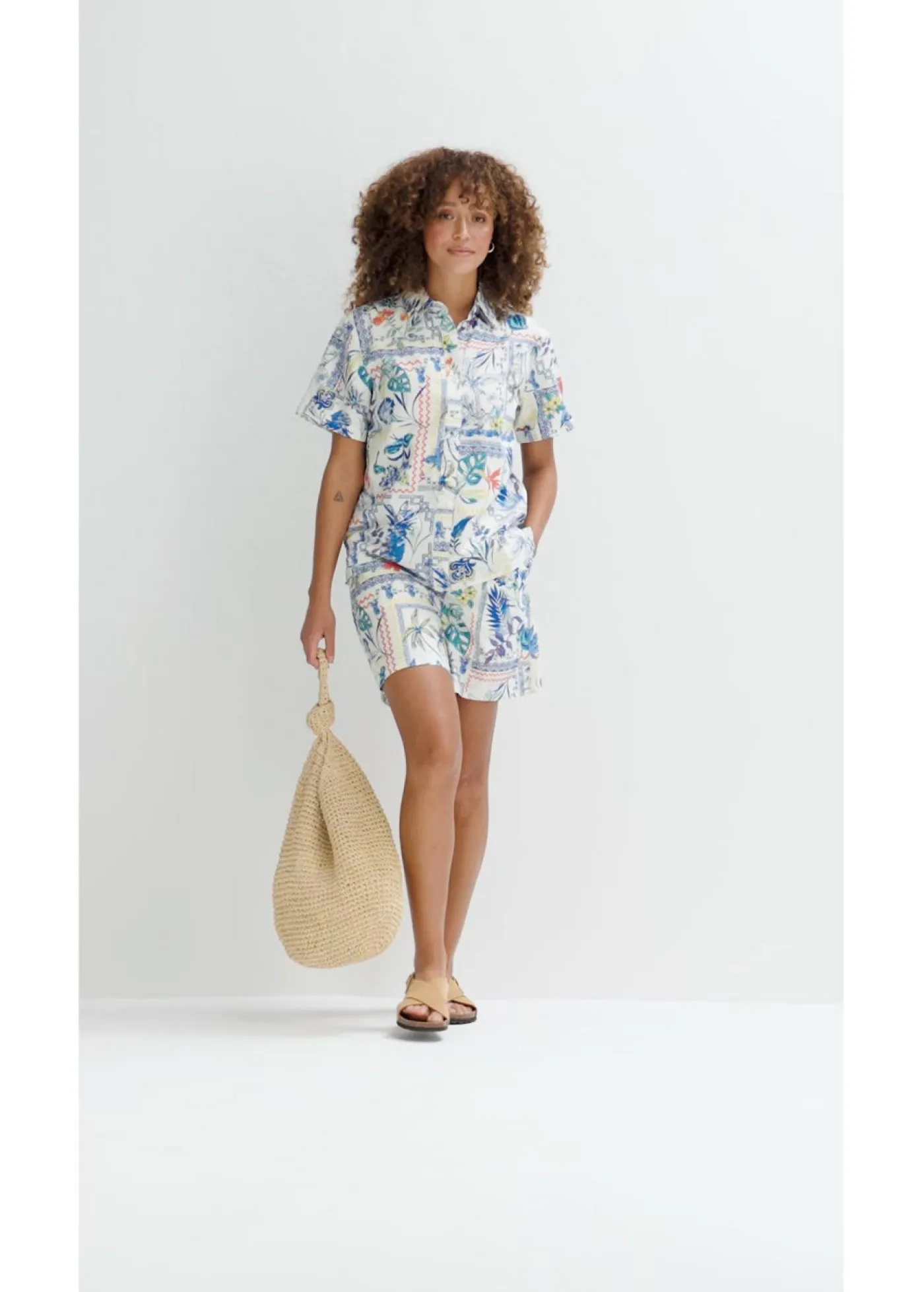 bonprix bonprix Blusa con contenido de seda Azul ártico Sale