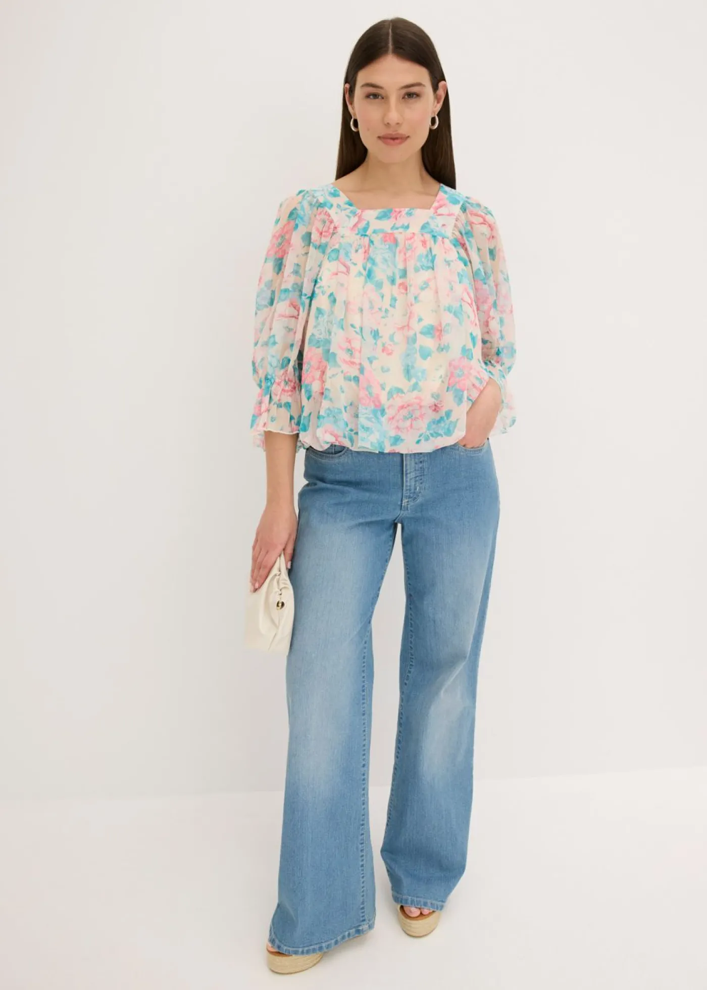 bonprix bonprix Blusa con dobladillo abullonado beige con flores Hot
