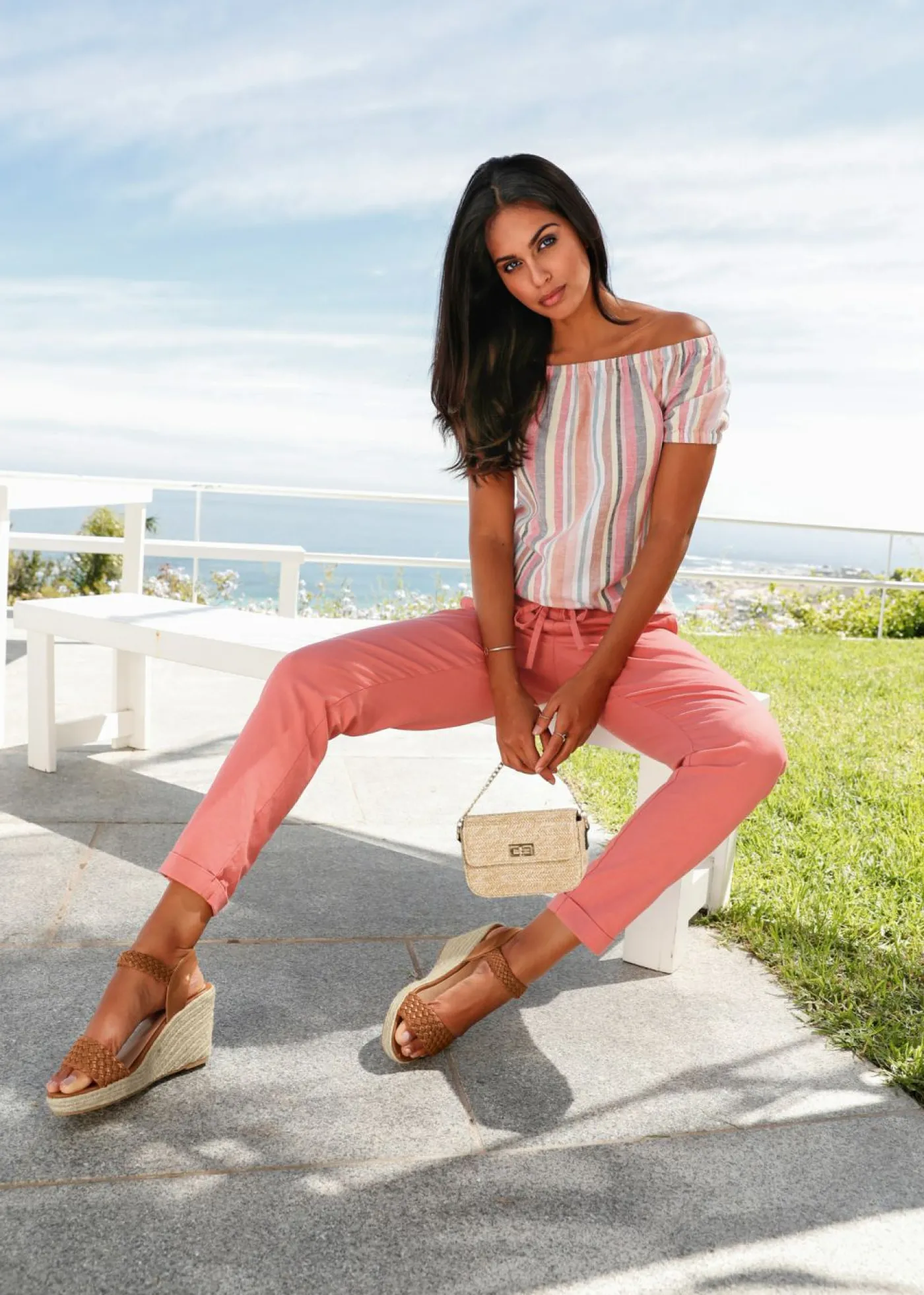 bonprix bonprix Blusa con escote bañera Rojo-beige de rayas Sale