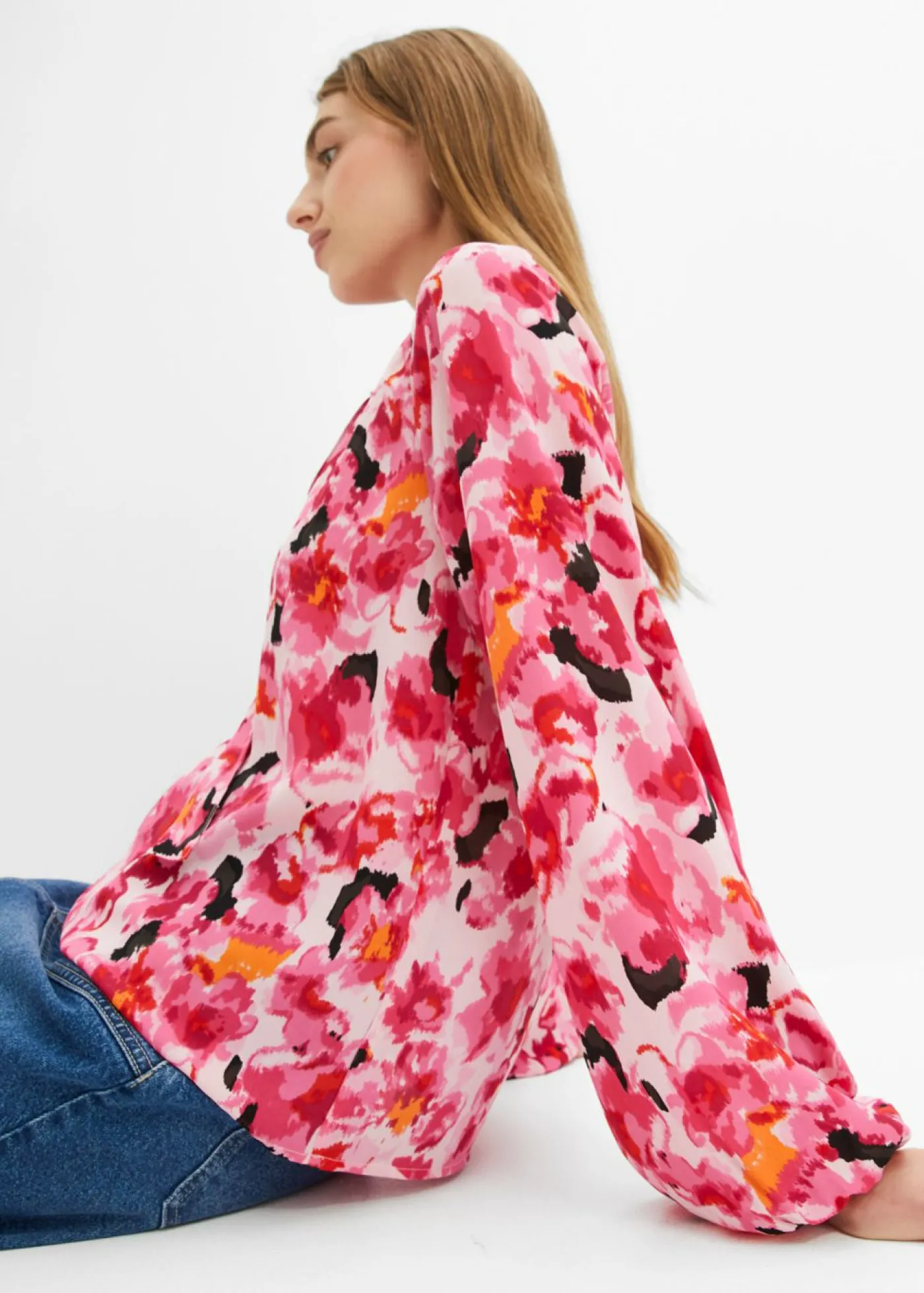 bonprix bonprix Blusa con lazo de gasa rosa caliente Hot