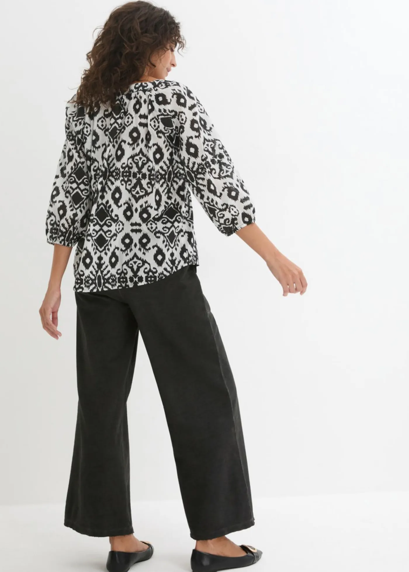 bonprix bonprix Blusa de algodón puro Blanco/negro con patrón paisley Discount