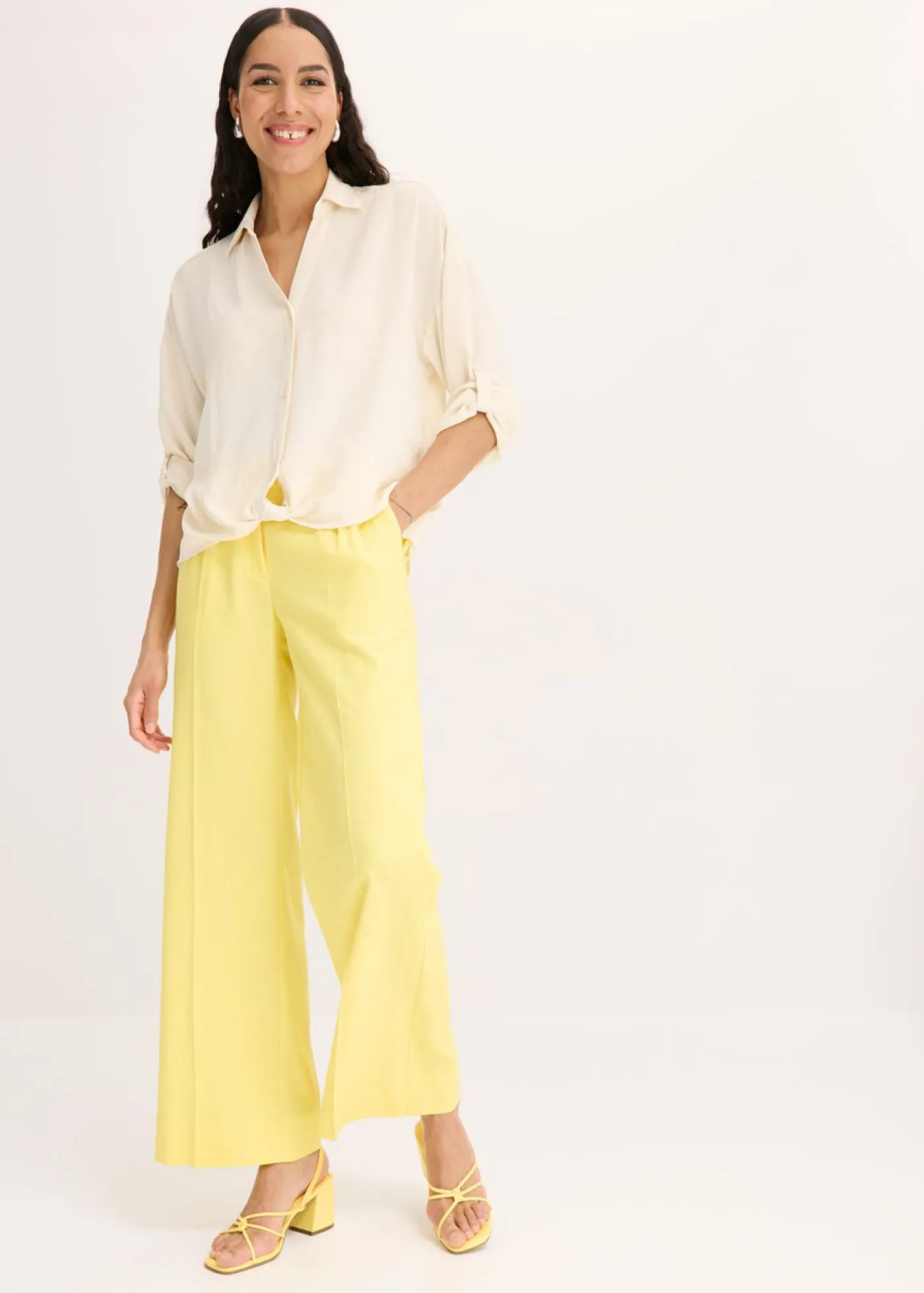 bonprix bonprix Blusa de crepé ligero Beige natural Hot