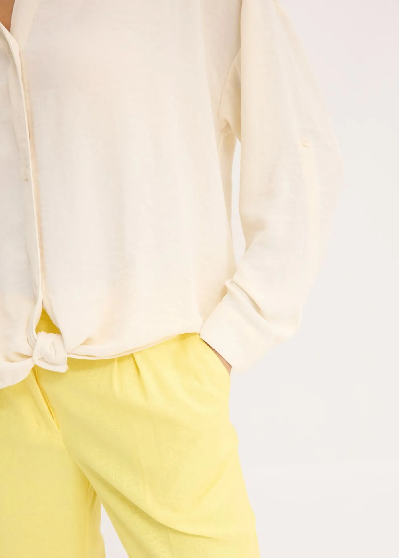 bonprix bonprix Blusa de crepé ligero Beige natural Hot