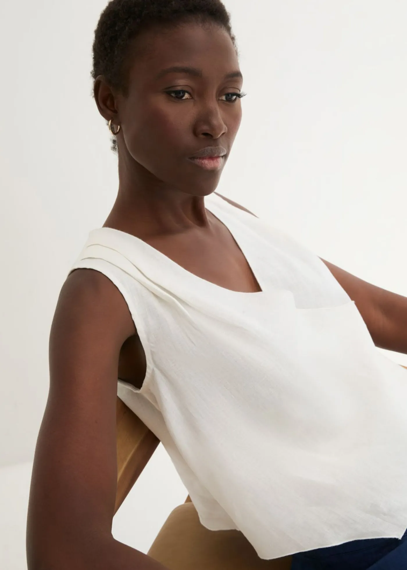 bonprix bonprix Blusa de lino puro con efecto cruzado Blanco lana Online
