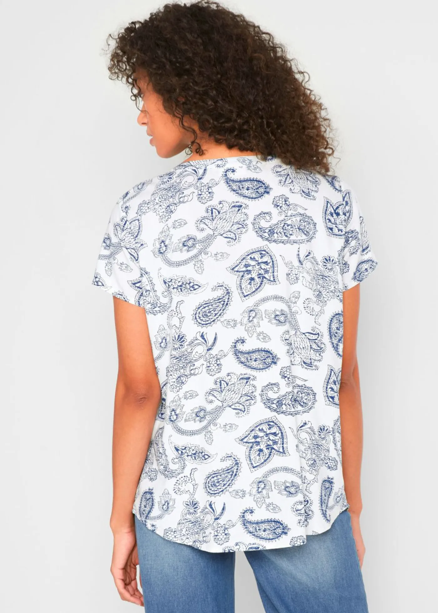 bonprix bonprix Blusa de manga corta Blanco lana-añil con patrón paisley Online