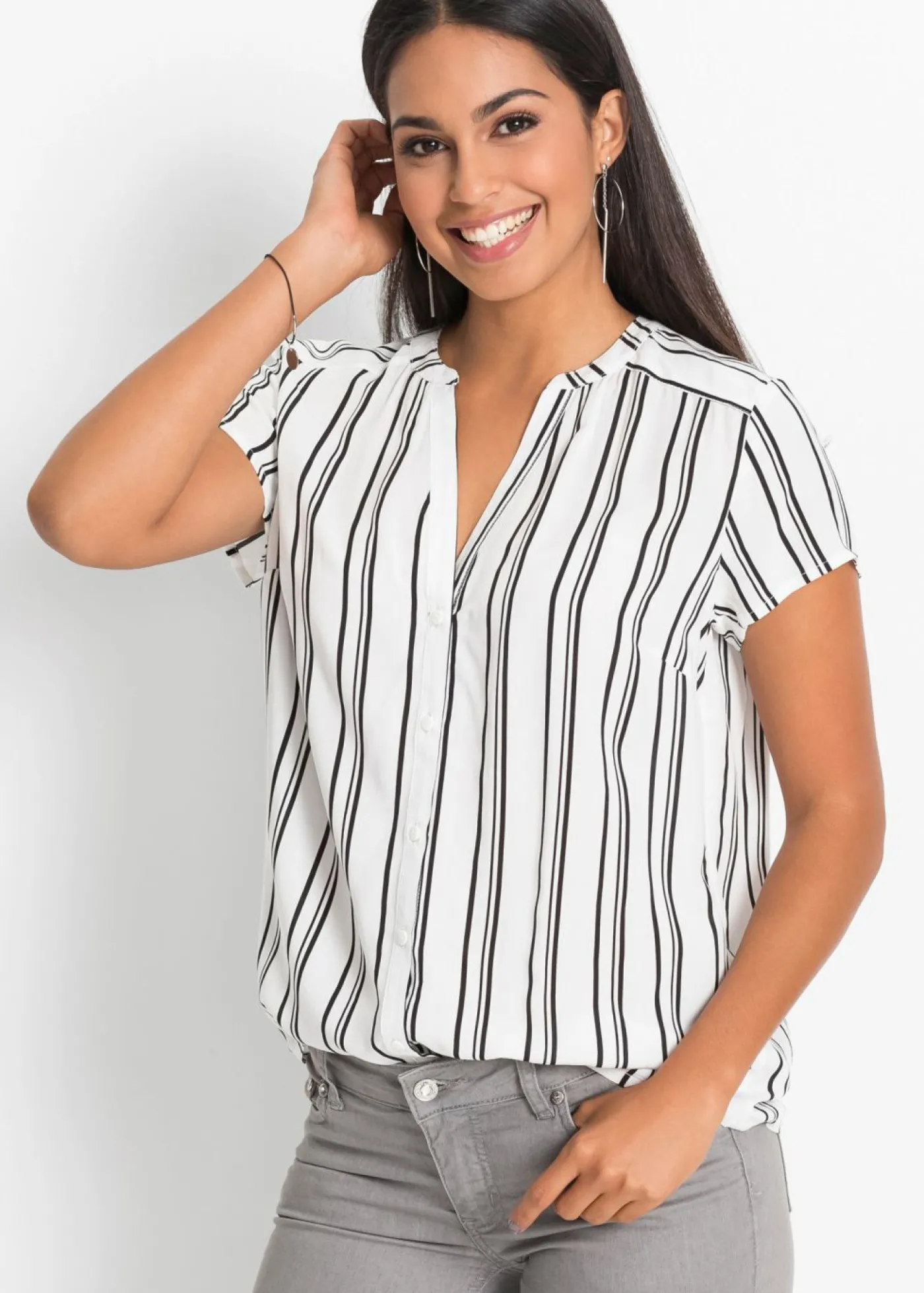 bonprix bonprix Blusa de manga corta de viscosa pura Azul genciana de flores Outlet