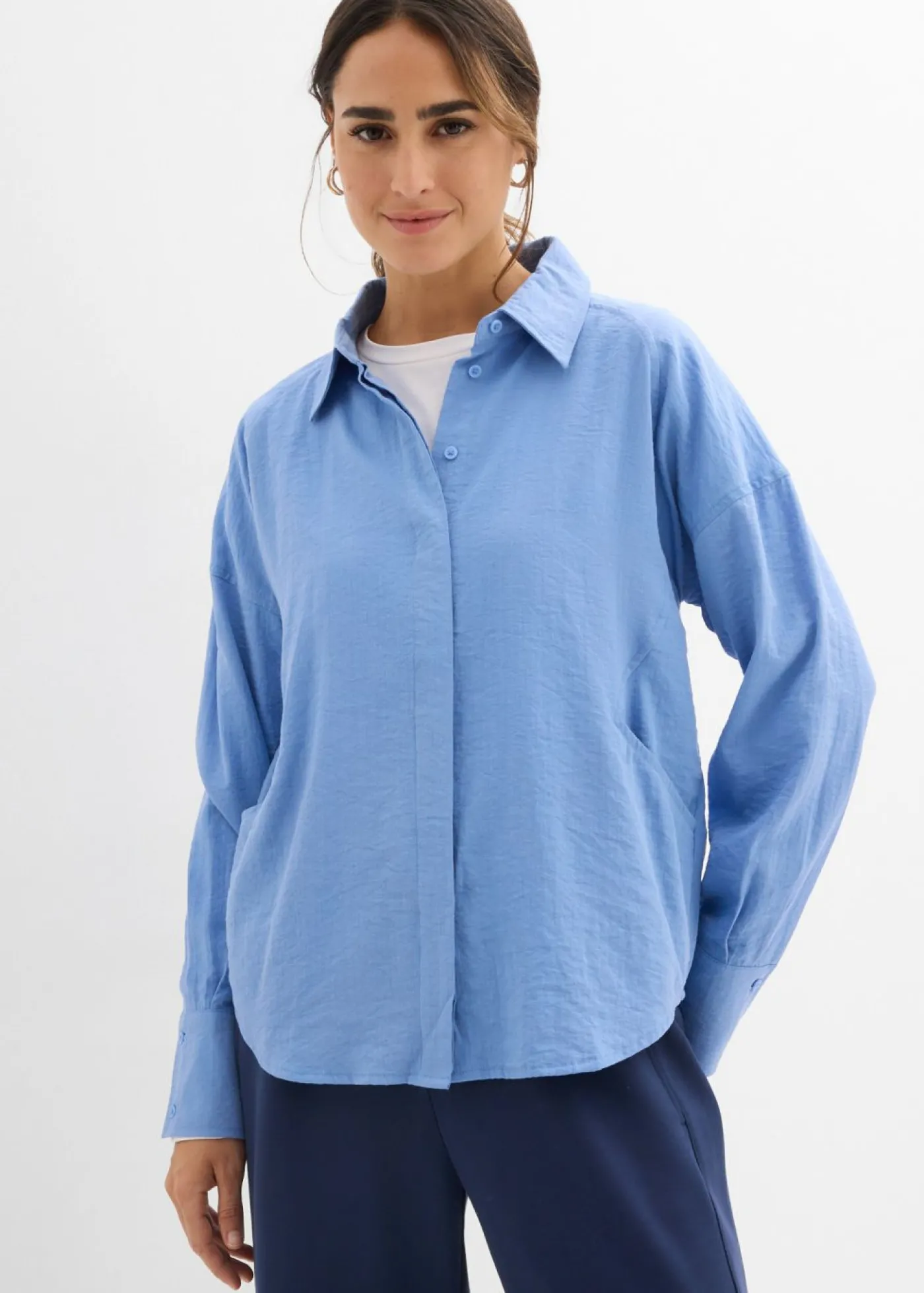 bonprix bonprix Blusa de mezcla de viscosa con bolsillos azul provenzal Sale