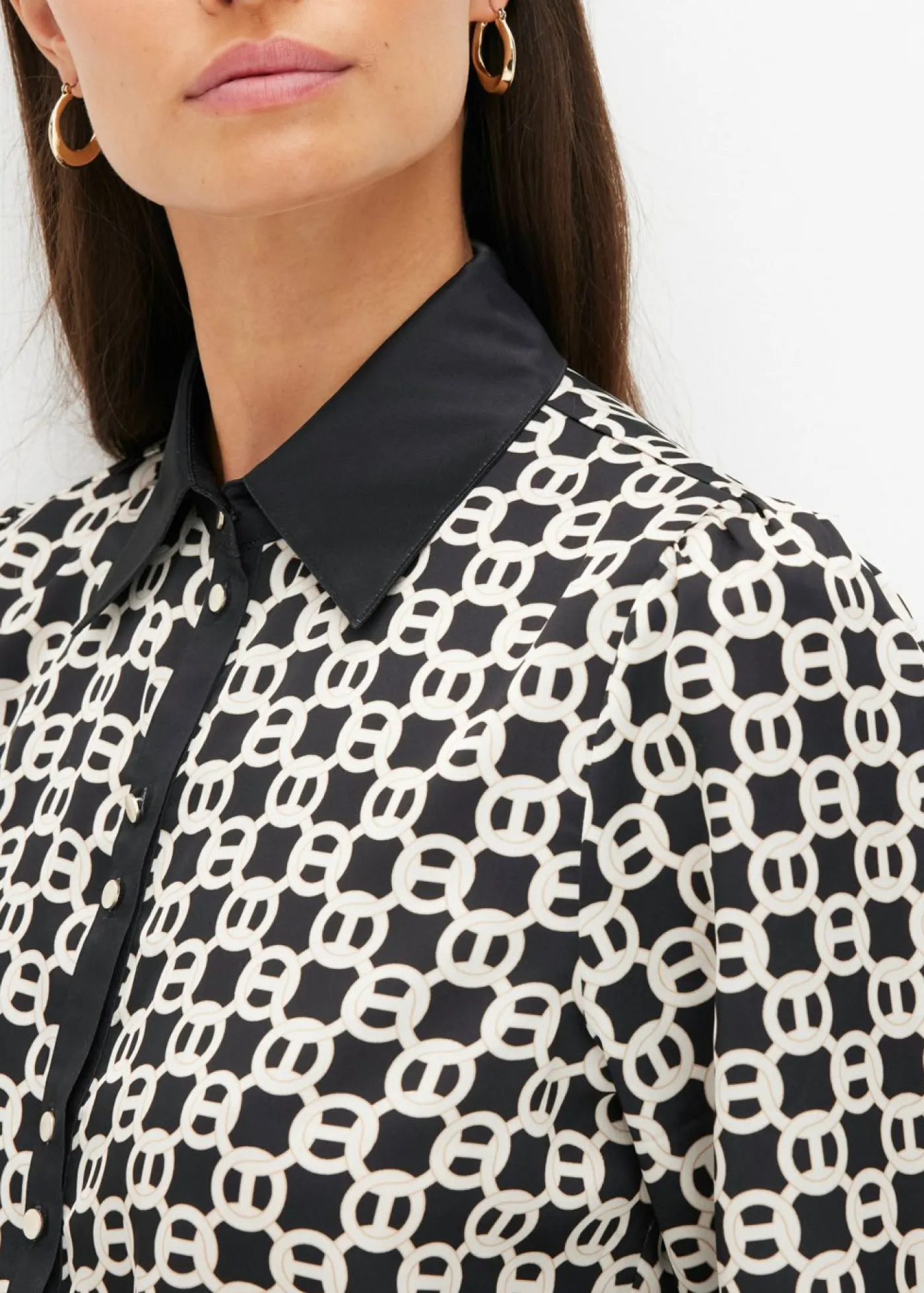 bonprix bonprix Blusa de satén Negro-blanco lana Discount