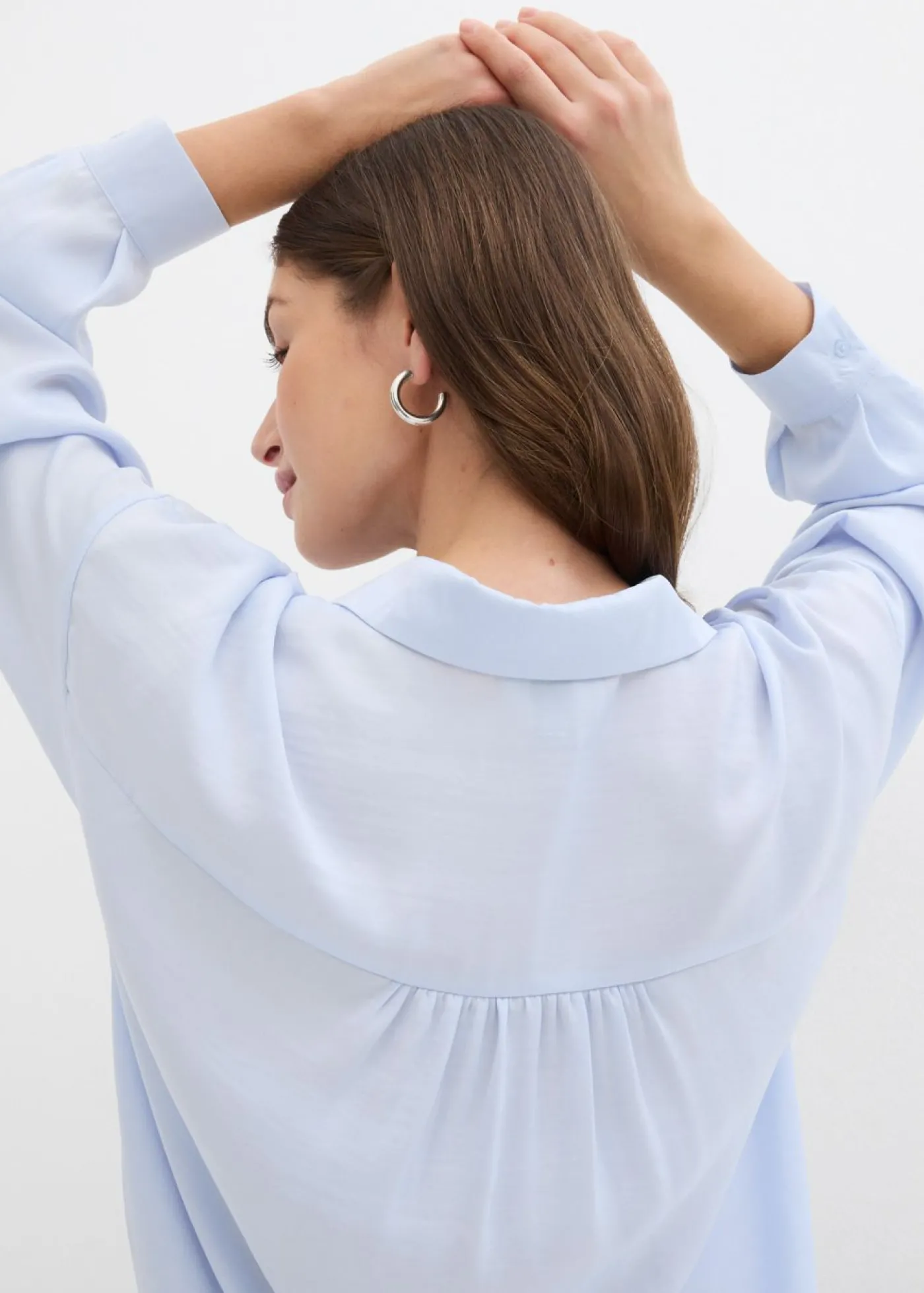bonprix bonprix Blusa de satén fluido azul celeste Sale