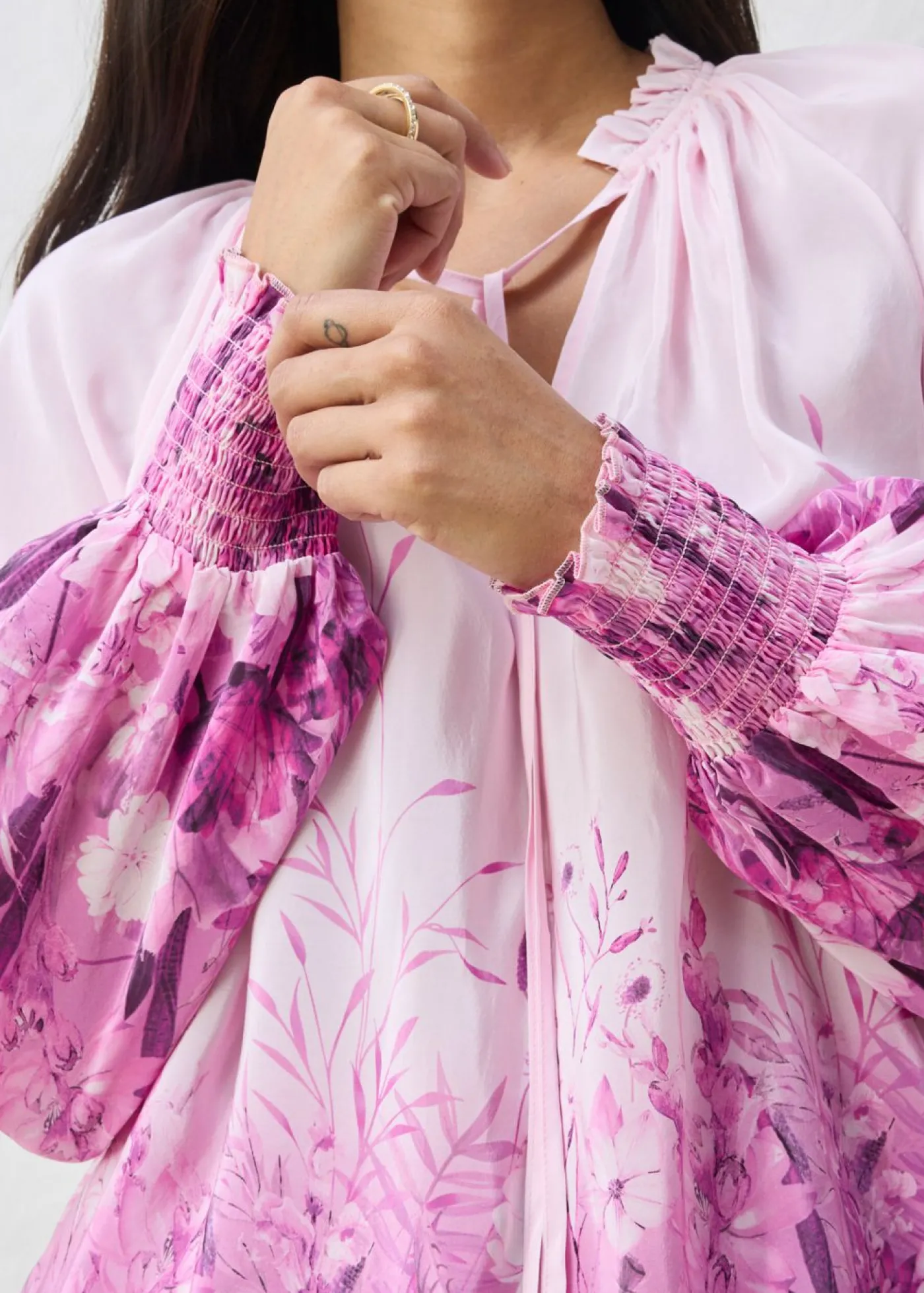 bonprix bonprix Blusa de seda Rosa/orquídea claro de flores