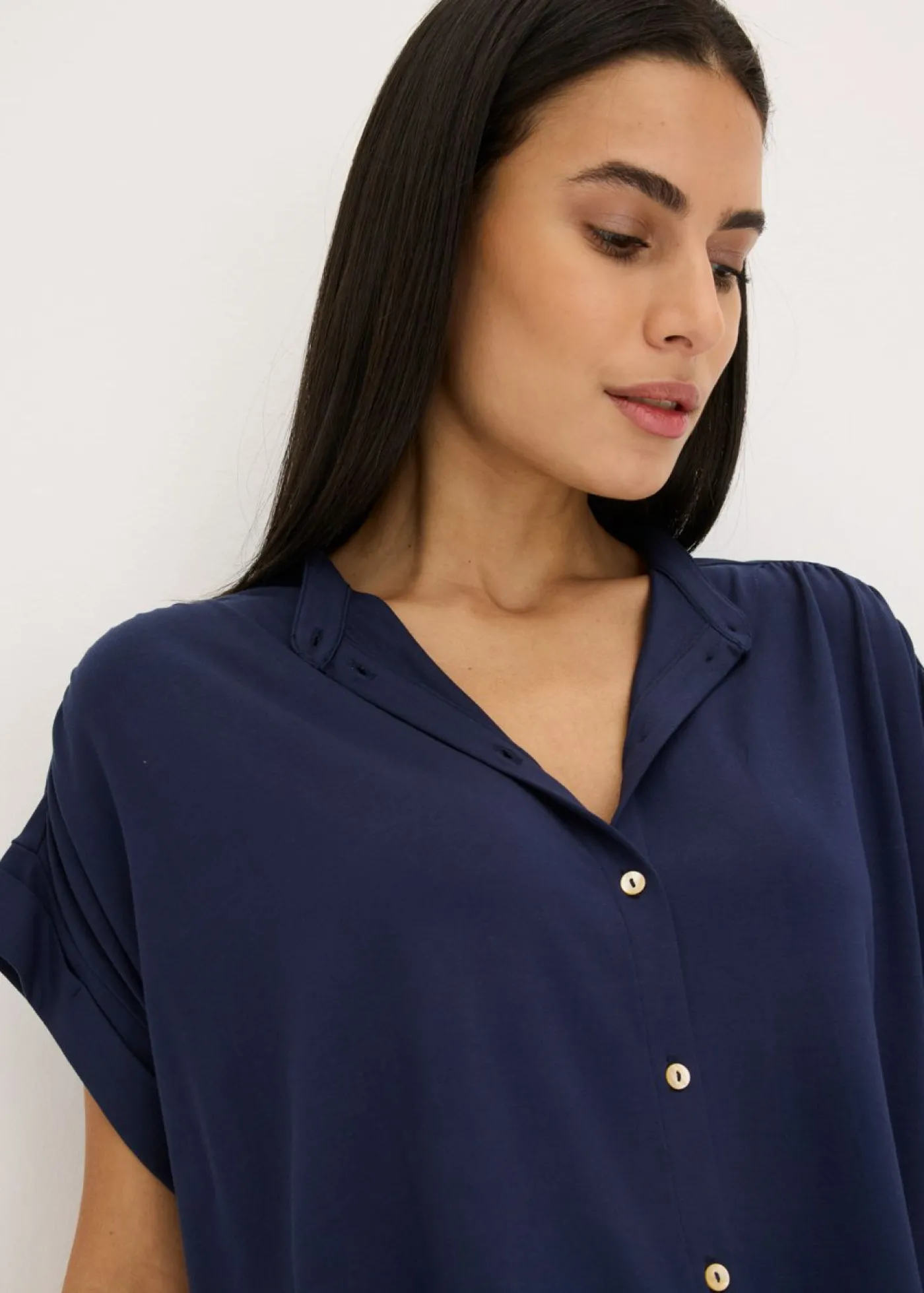 bonprix bonprix Blusa de suave mezcla de viscosa Azul marino Discount