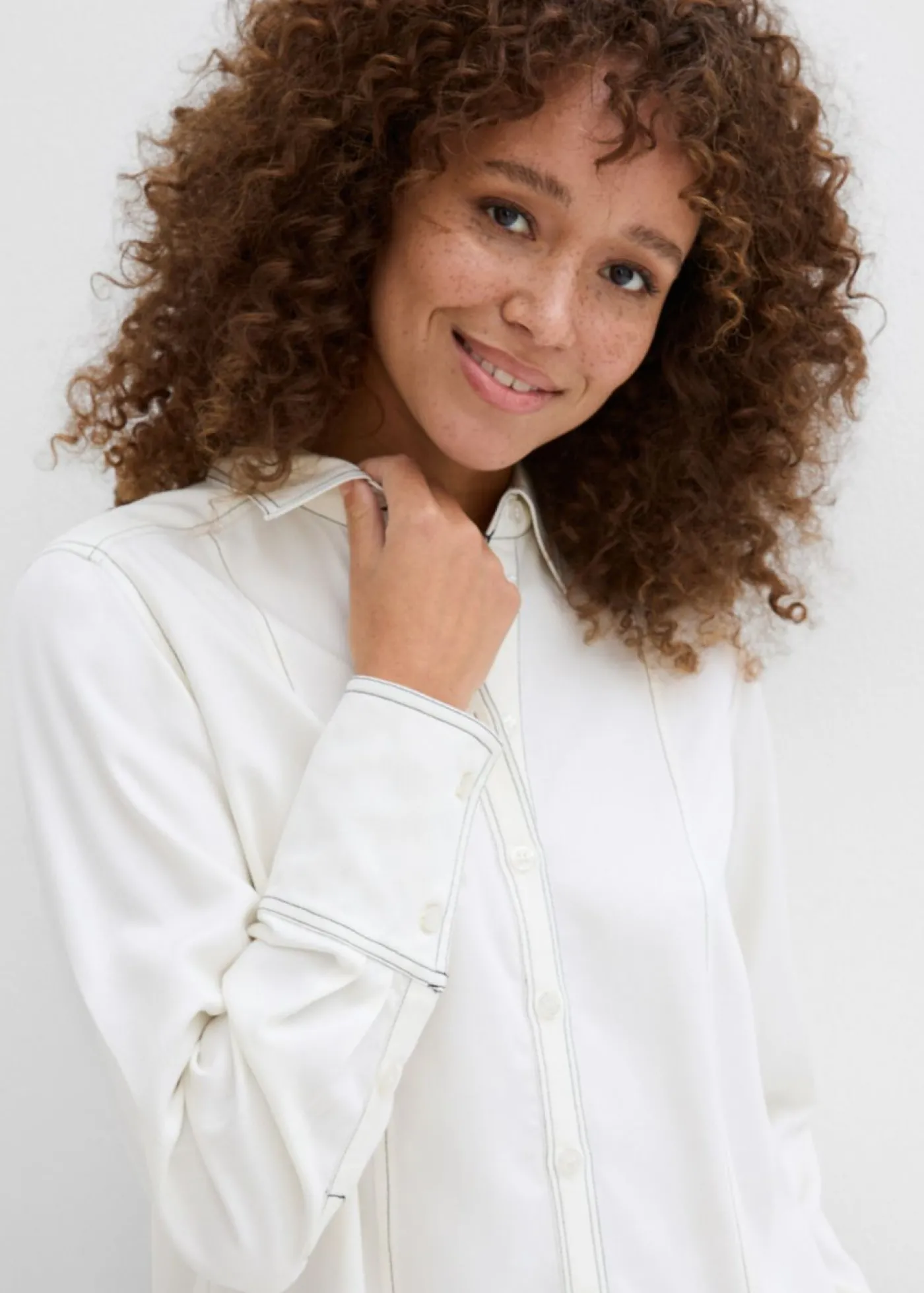 bonprix bonprix Blusa de viscosa Blanco lana-negro Sale