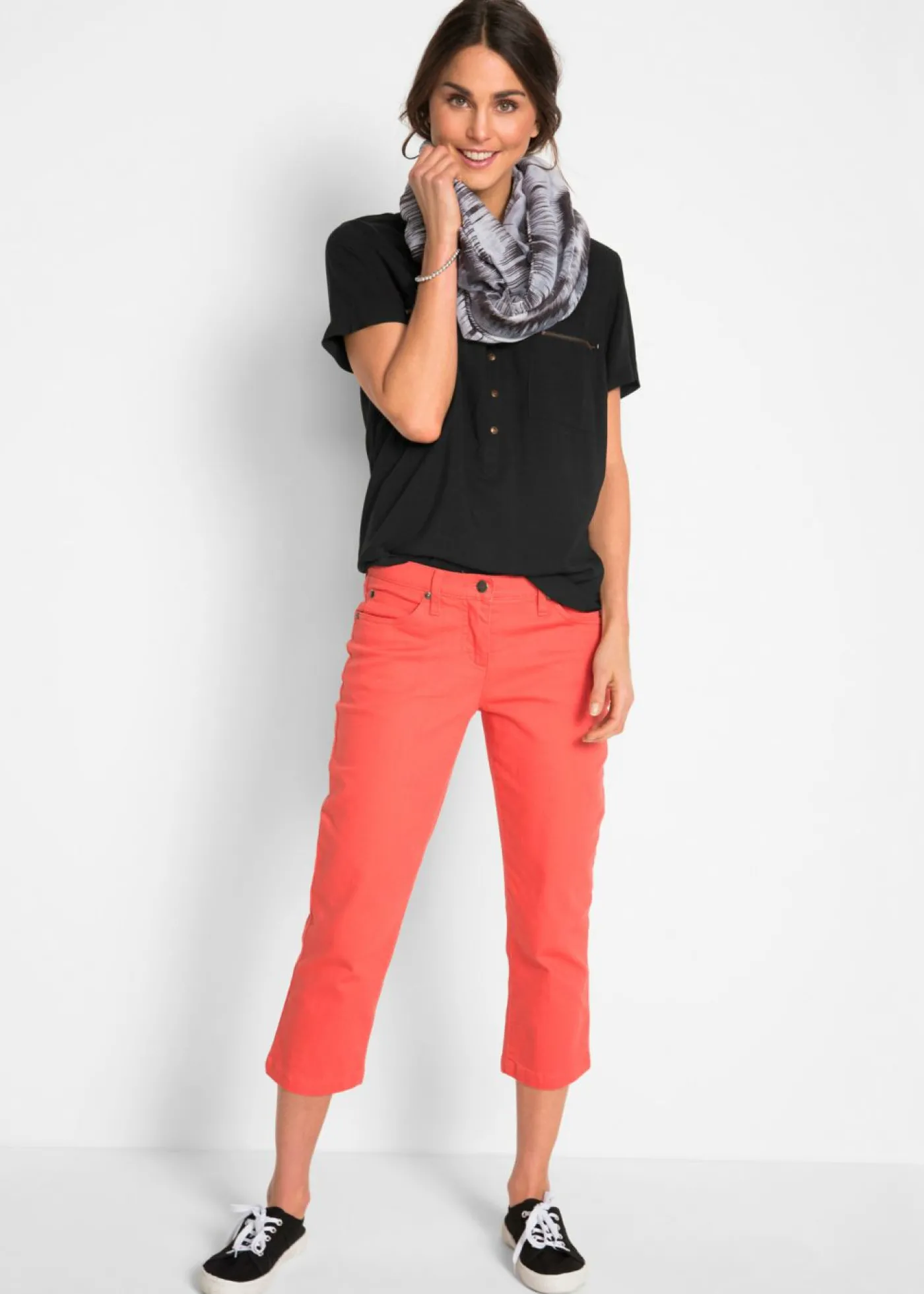 bonprix bonprix Blusa de viscosa con manga corta Negro