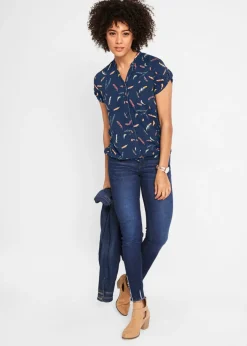 bonprix bonprix Blusa de viscosa fluida con manga corta Azul marino estampado Hot