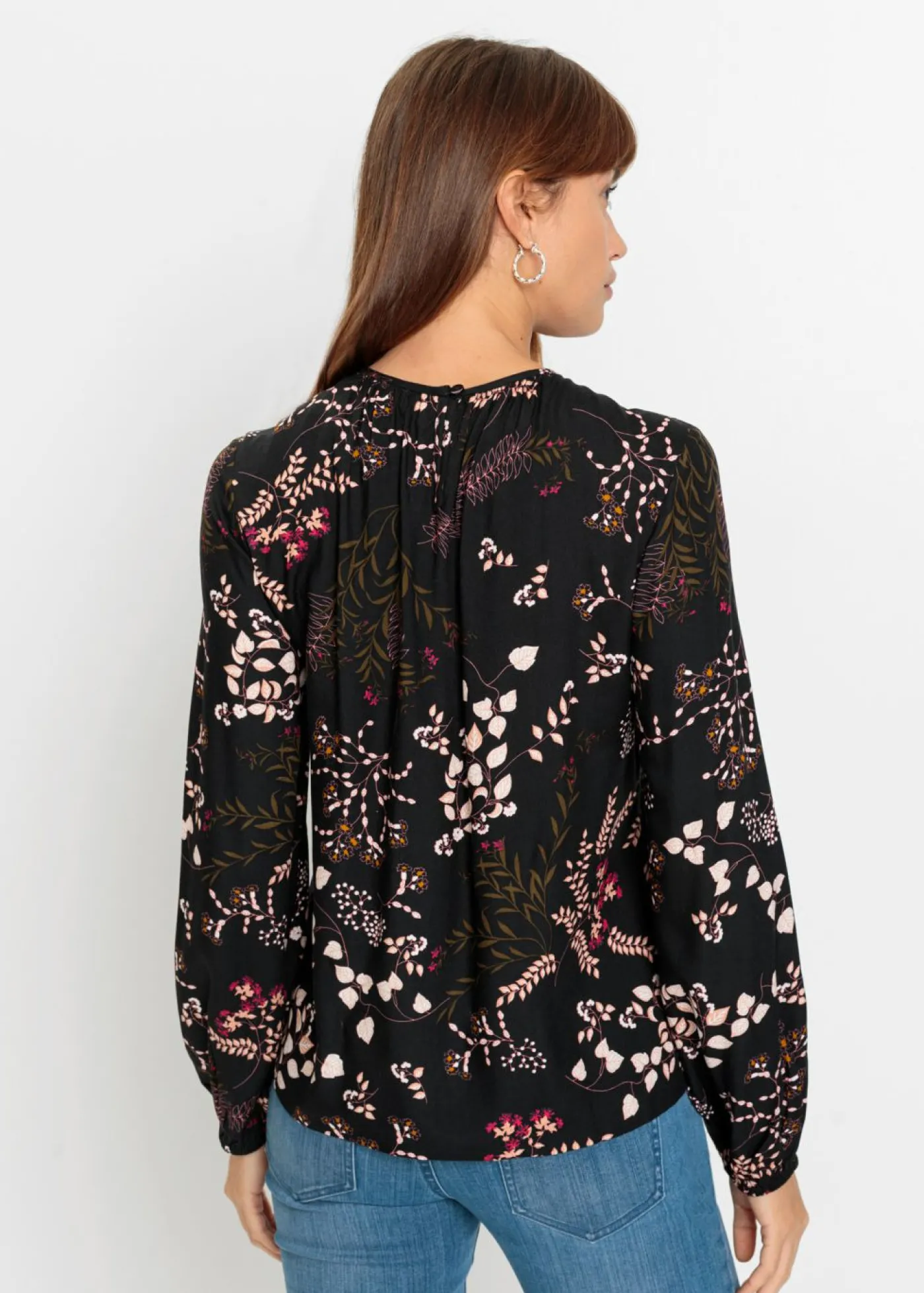 bonprix bonprix Blusa de viscosa sostenible Negro de flores