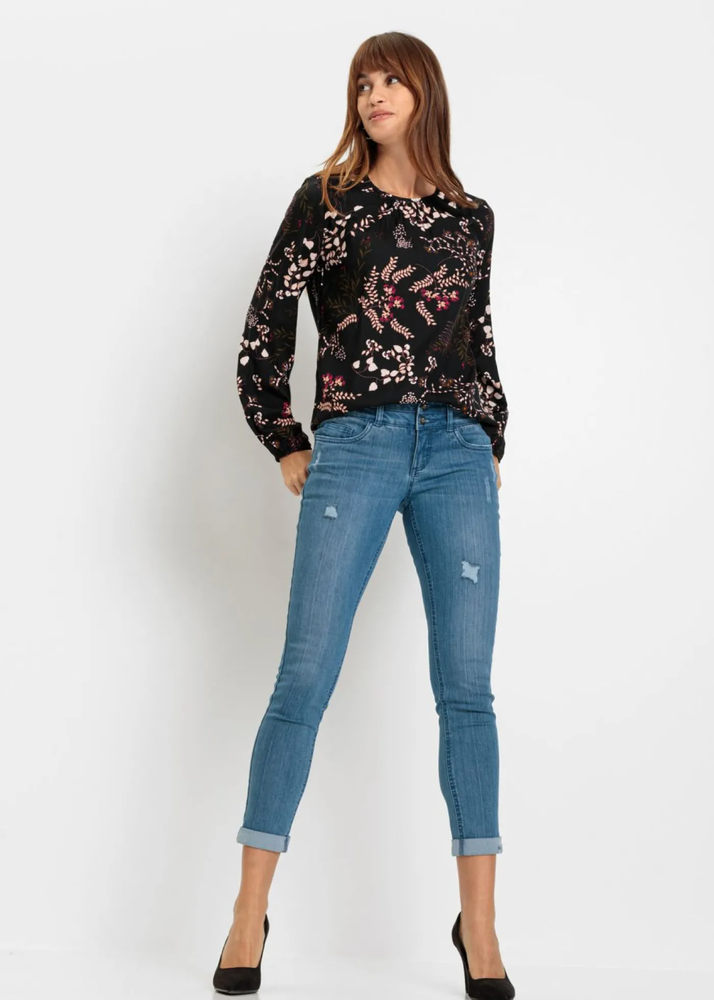 bonprix bonprix Blusa de viscosa sostenible Negro de flores
