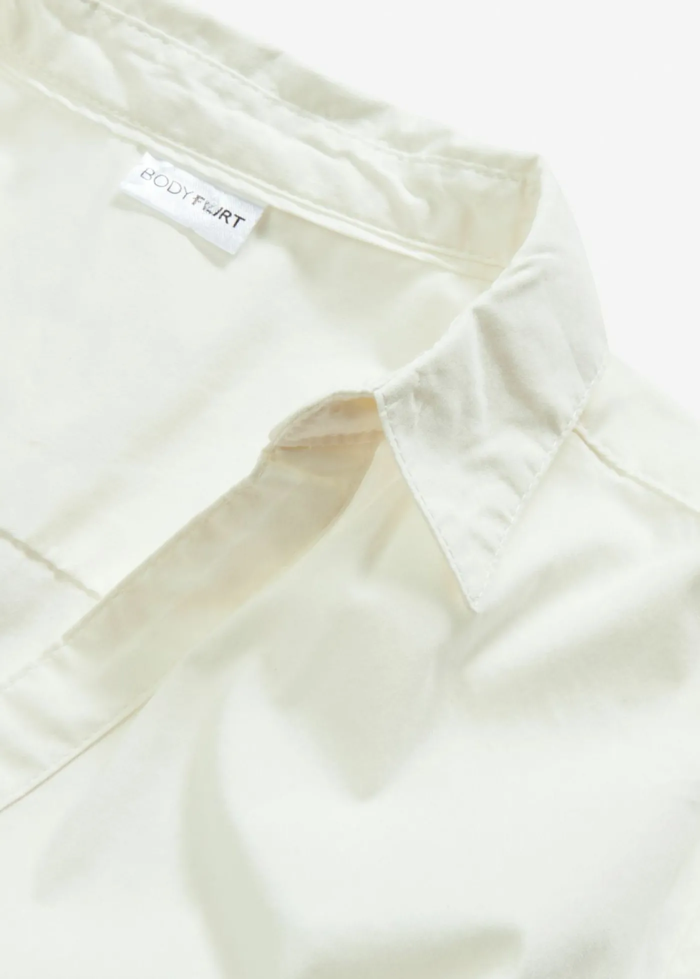 bonprix bonprix Blusa elástica Blanco lana Best