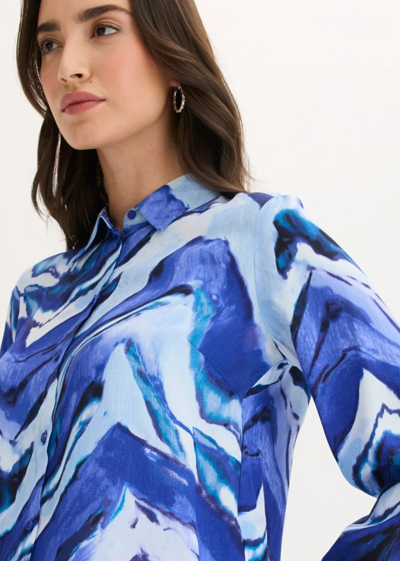 bonprix bonprix Blusa estampada Azul claro/azul zafiro/negro estampado Online