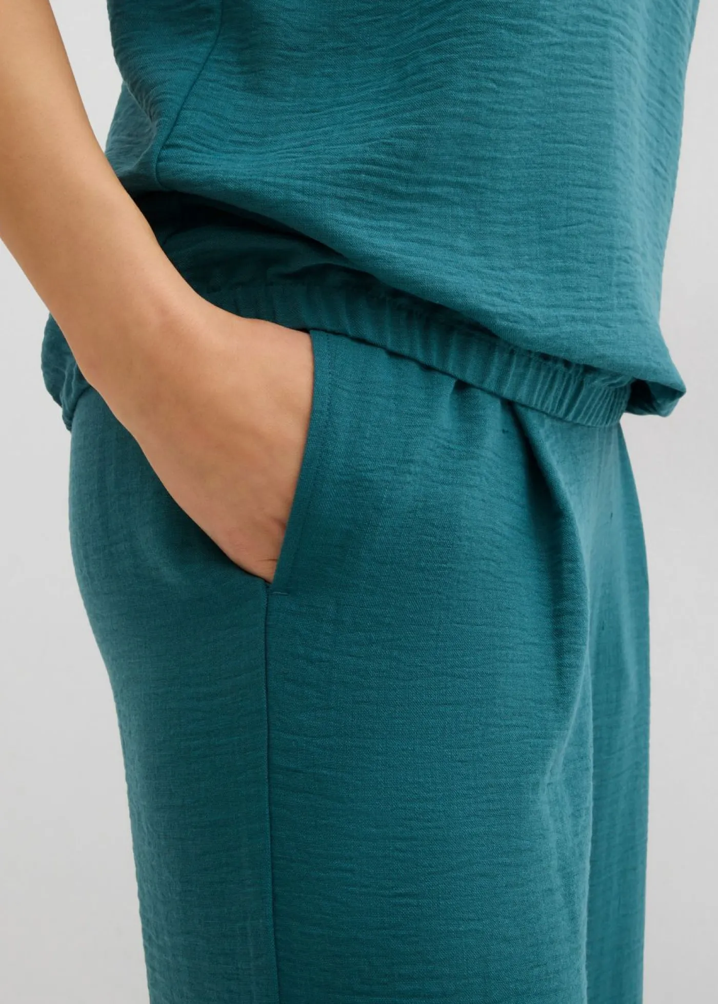 bonprix bonprix Blusa holgada con dobladillo elástico verde pimiento Best