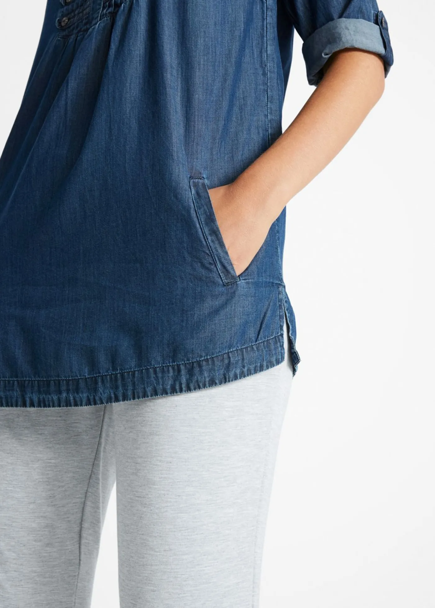 bonprix bonprix Blusa larga con corte en A Denim Discount
