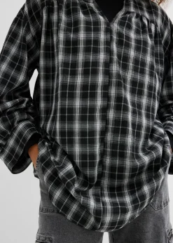 bonprix bonprix Blusa larga con corte holgado Negro-blanco a cuadros Online