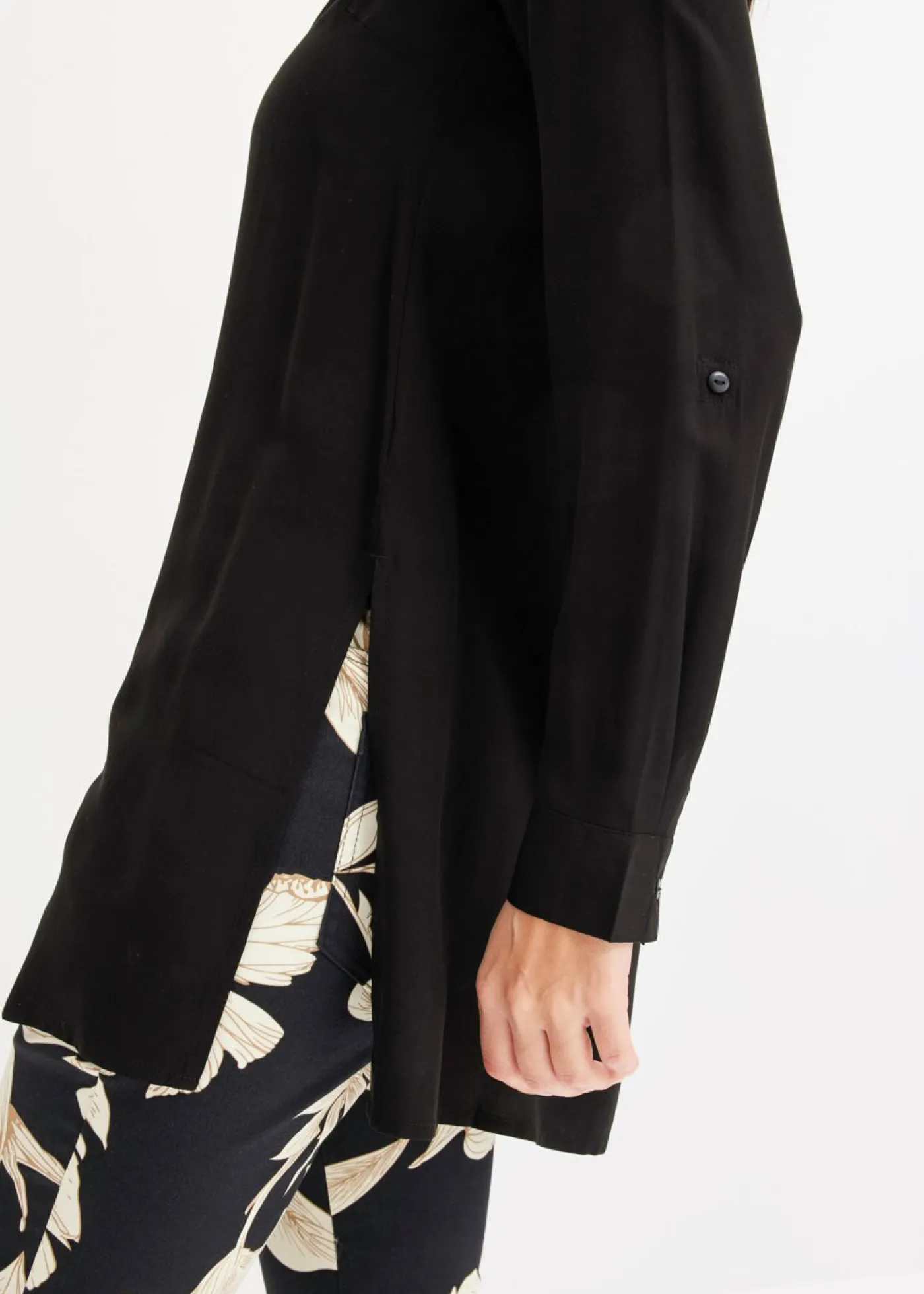bonprix bonprix Blusa larga de viscosa Negro Sale