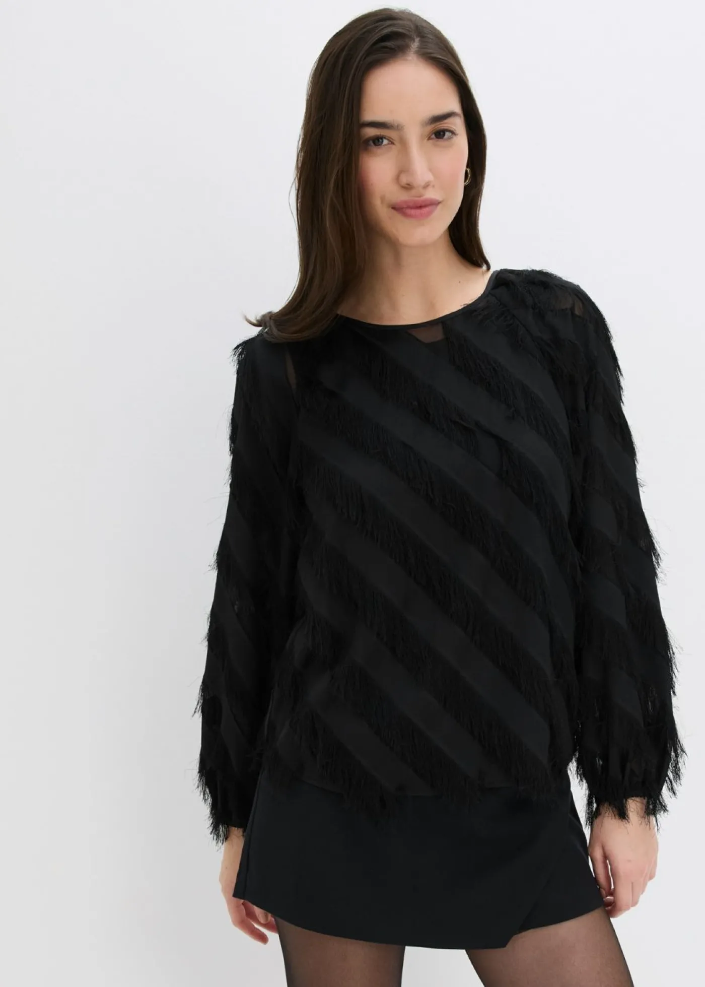 bonprix bonprix Blusa sin cierre con detalles de flecos Negro Online