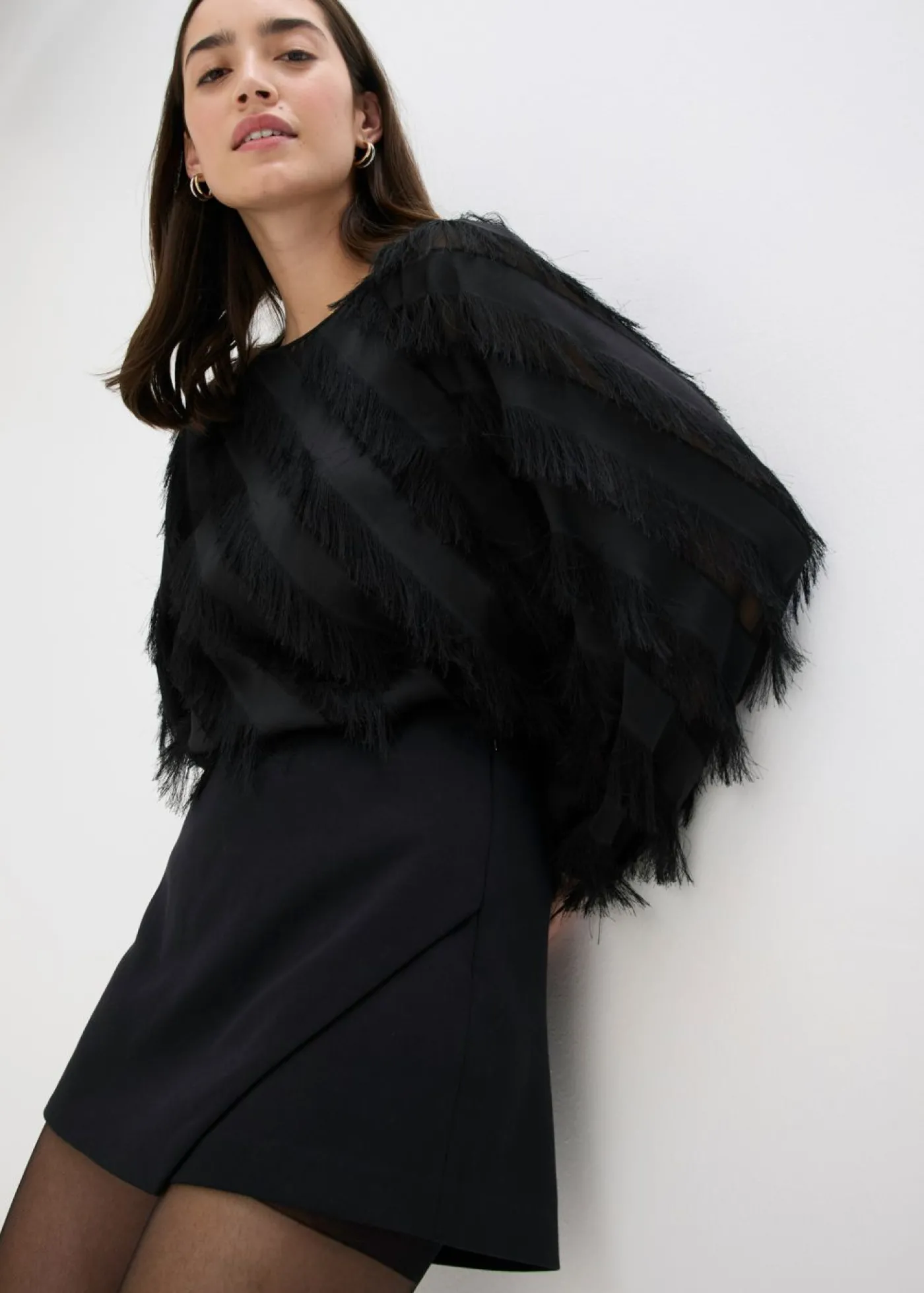 bonprix bonprix Blusa sin cierre con detalles de flecos Negro Online